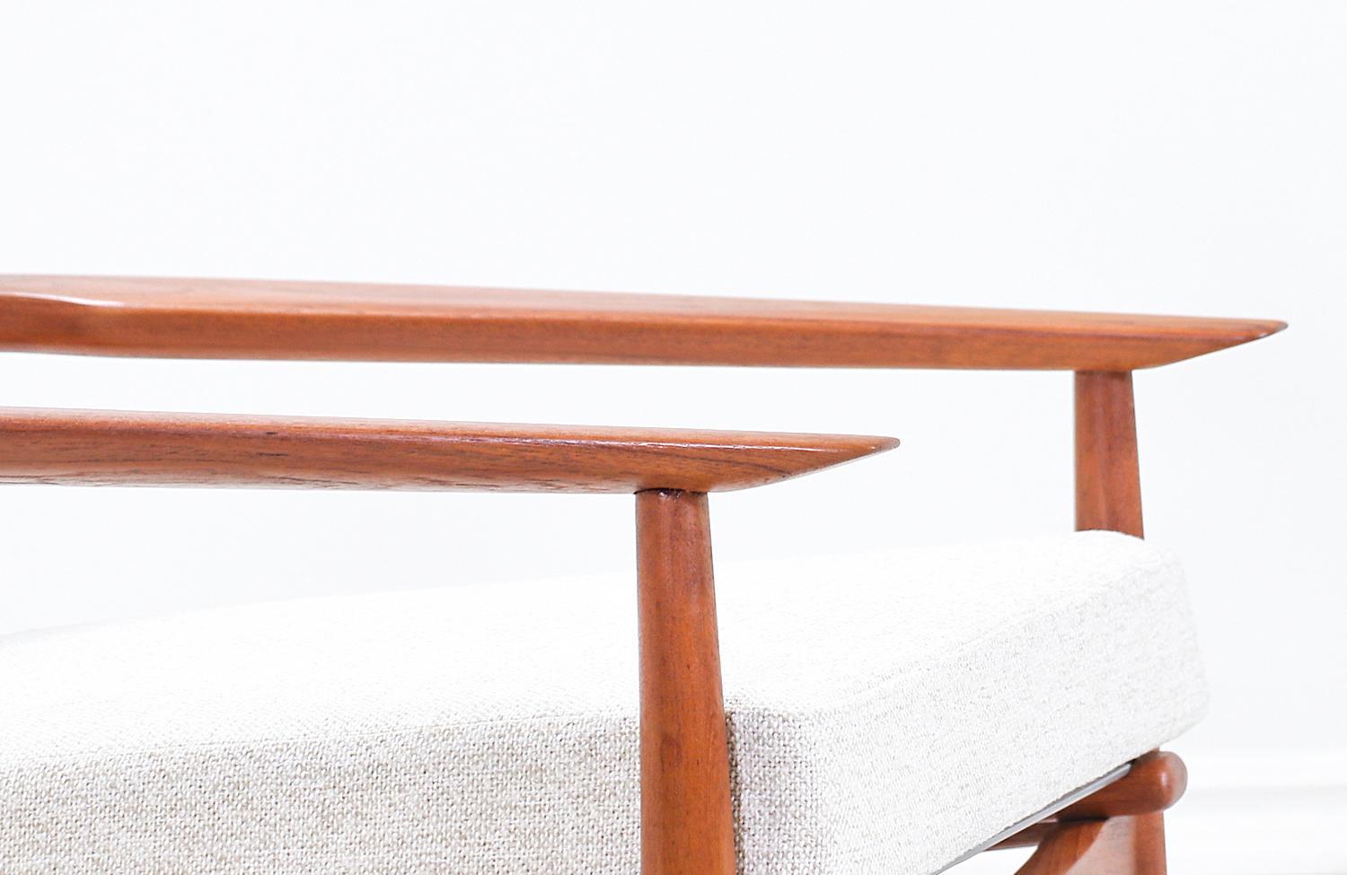 Mid-20th Century Svend Age Eriksen Teak Lounge Chair for Glostrup Møbelfabrik