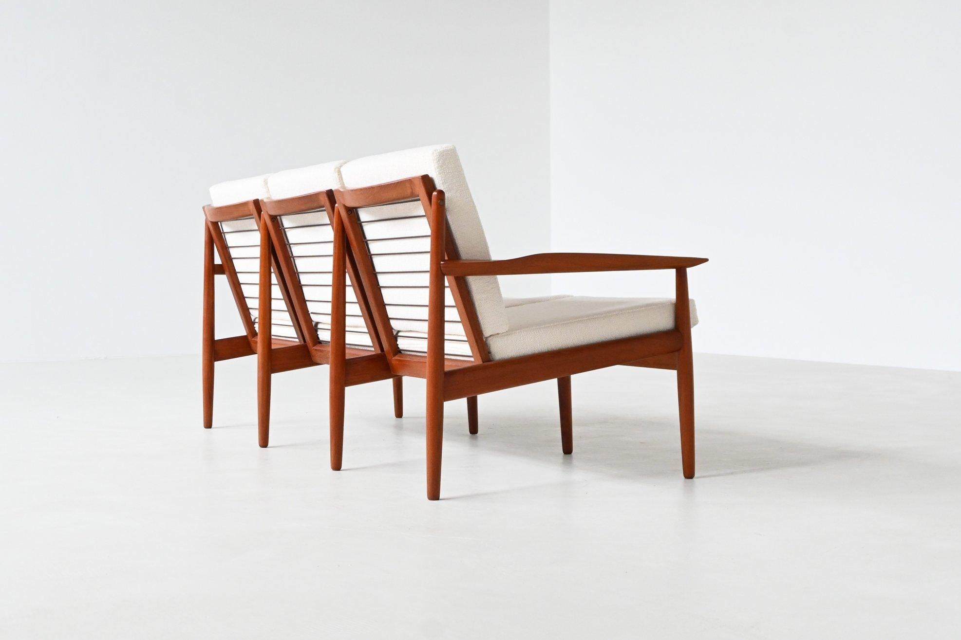 Danese Divano a tre posti in teak Svend Age Eriksen Glostrup Danimarca 1960 in vendita