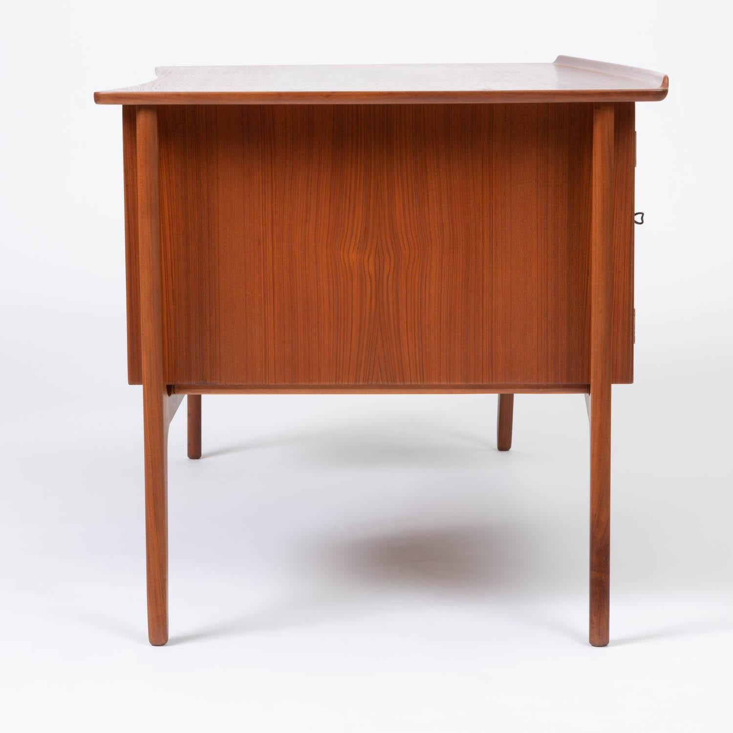 Mid-20th Century Svend Åge Madsen Executive Desk for H.P. Hansen