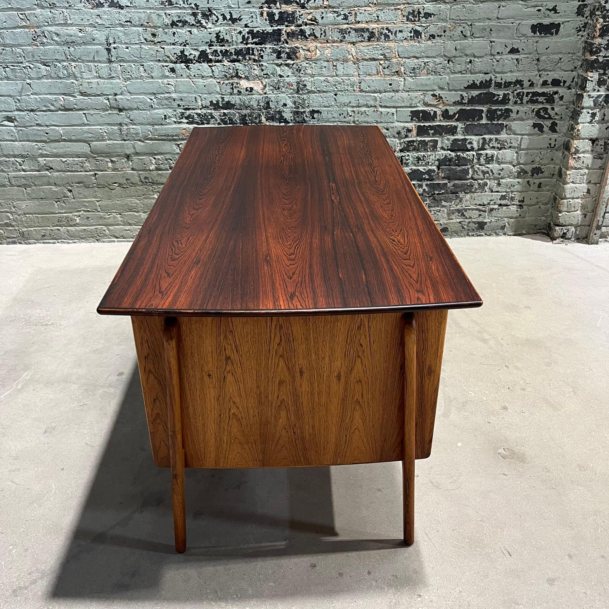 Svend Age Madsen Rosewood Desk for Sigurd Hansen 1960 2