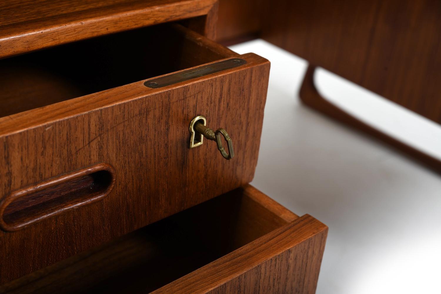Svend Åge Madsen Sled Legs Teak Desk 1960s For Sale 3