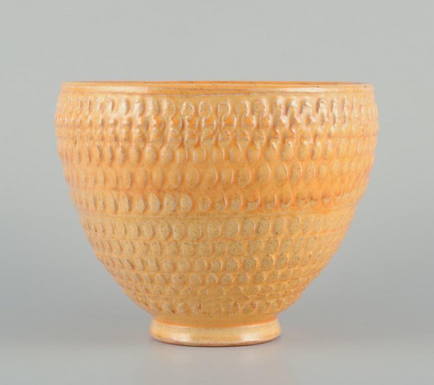Danese Svend Hammershøi (1873-1948) per Kähler, Danimarca. Vaso in ceramica con smalto all'uranio. in vendita