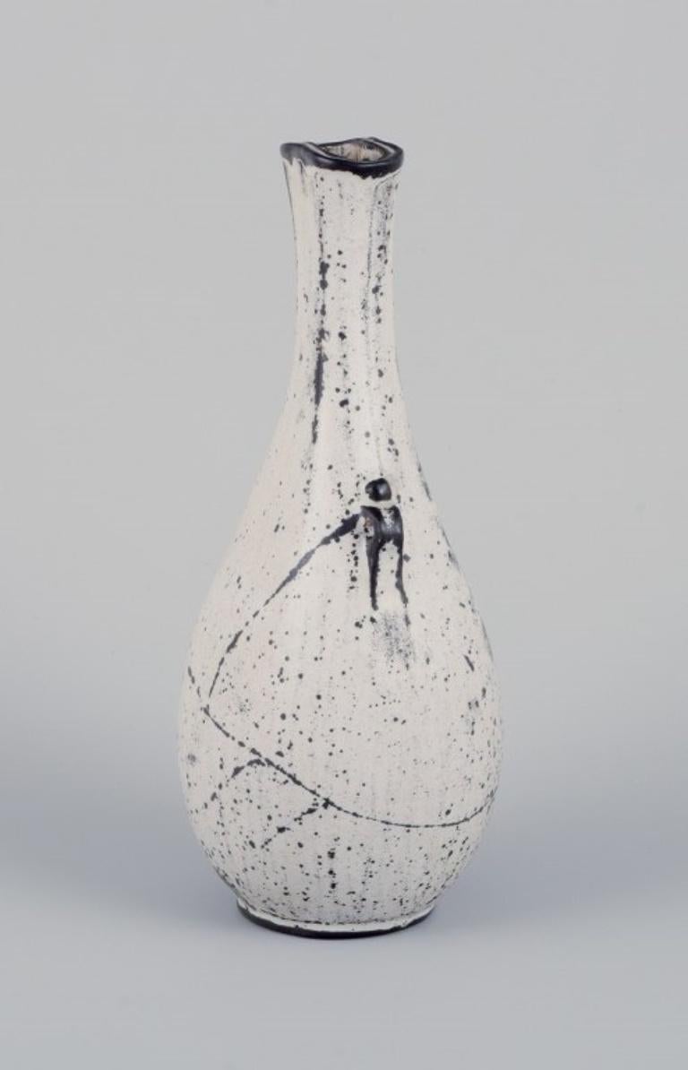 Danish Svend Hammershøi for Kähler. Ceramic vase with a narrow neck. Ca 1930 For Sale