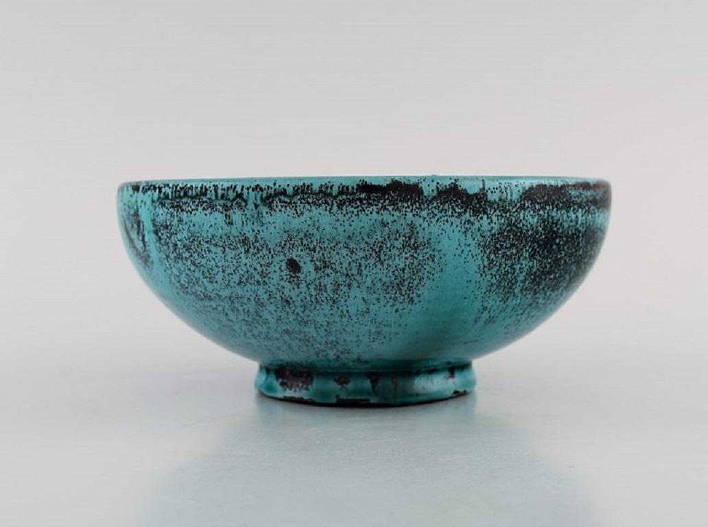 Art Deco Svend Hammershøi for Kähler, Denmark, Bowl in Glazed Stoneware, 1930s/40s For Sale