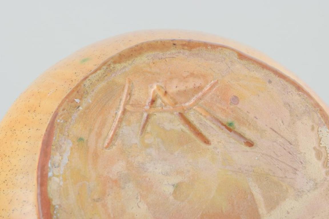 Metà XX secolo Svend Hammershøi per Kähler, Danimarca. Vaso in ceramica con smalto all'uranio. Ca. 1930s in vendita