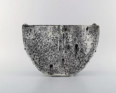 Svend Hammershøi for Kähler, Denmark, Large Glazed Flower Basin / Jardinière