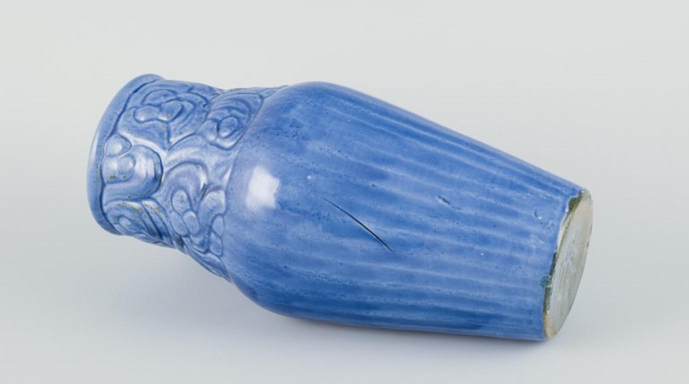 Céramique Svend Hammershøi pour Kähler.  Vase décoratif ancien et rare. en vente