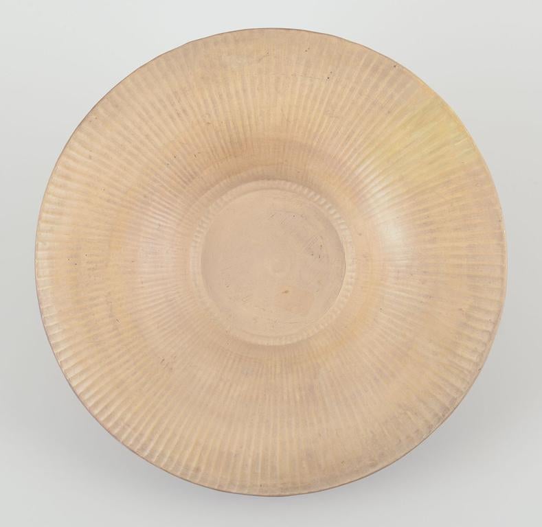 Danese Svend Hammershøi per Kähler. Ciotola in terracotta. Design con scanalature. Circa anni '30 in vendita