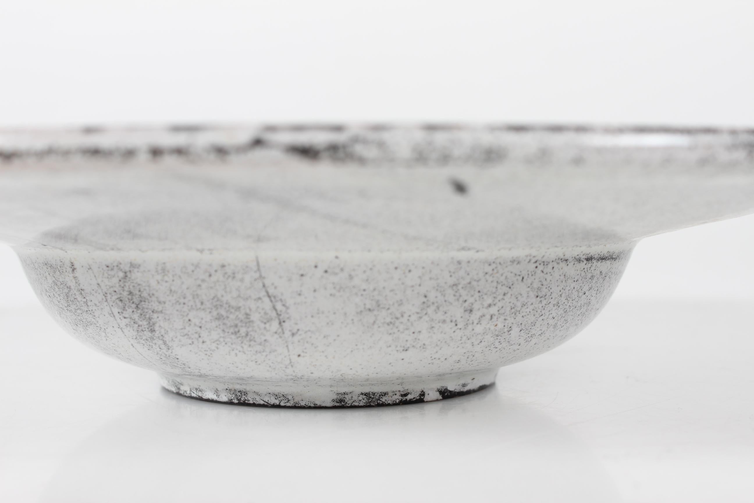 Ceramic Svend Hammershøi for Kähler HAK Art Deco Bowl with Ash-grey Glaze, Danmark 1930s For Sale