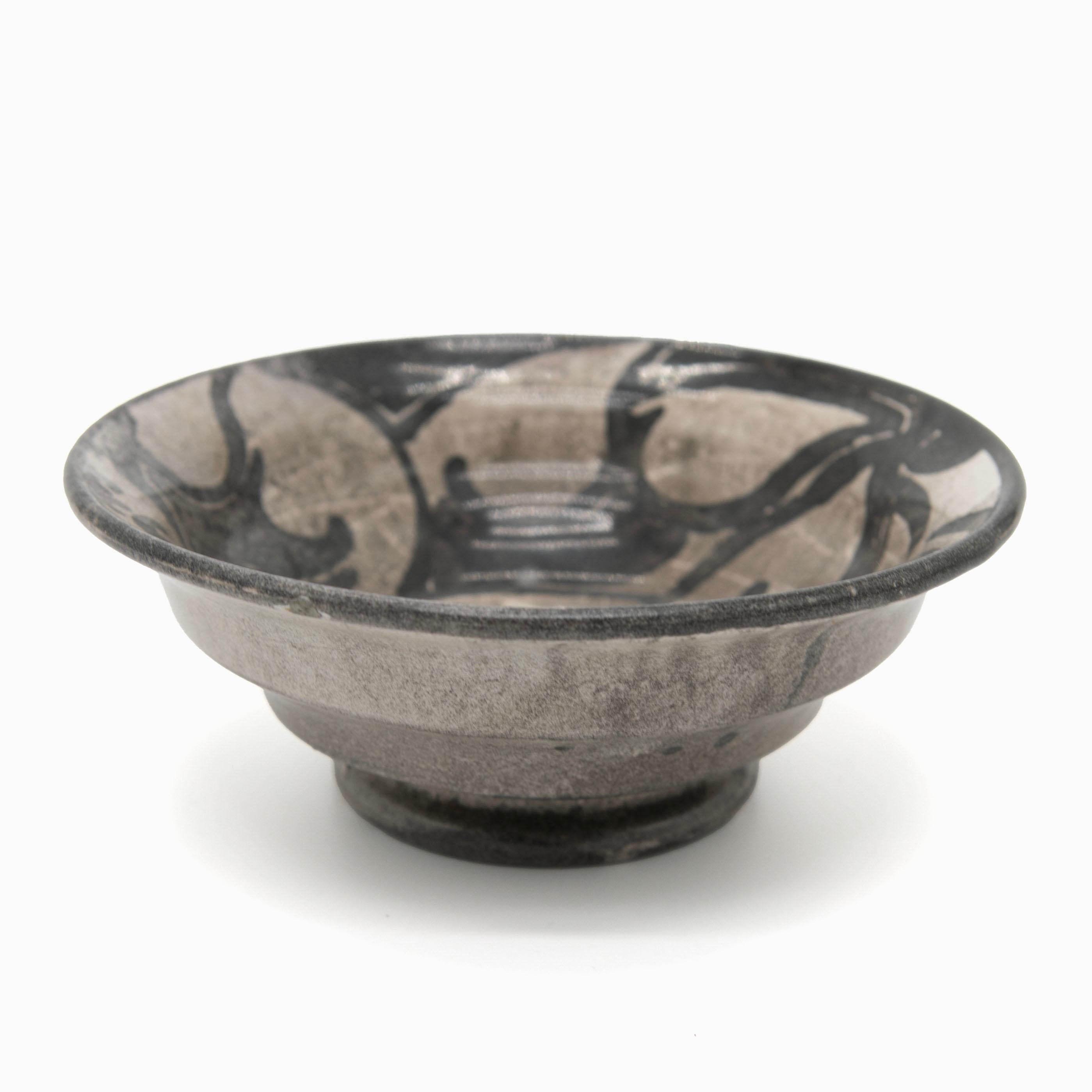 Svend Hammershøi per Kähler: ciotola piccola in ceramica smaltata in grigio chiaro e scuro, S In condizioni buone in vendita a Kastrup, DK