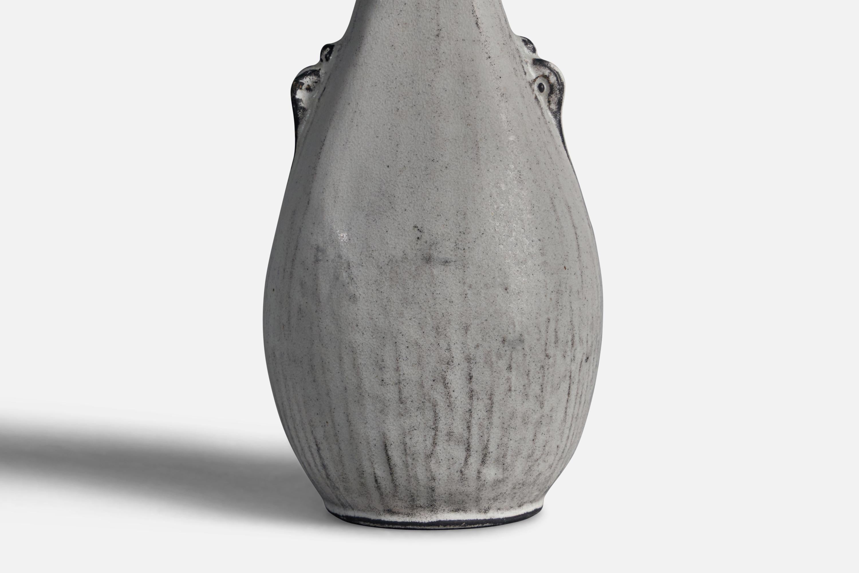 Svend Hammershøi, Vase, Earthenware, Denmark, 1930s In Good Condition For Sale In High Point, NC
