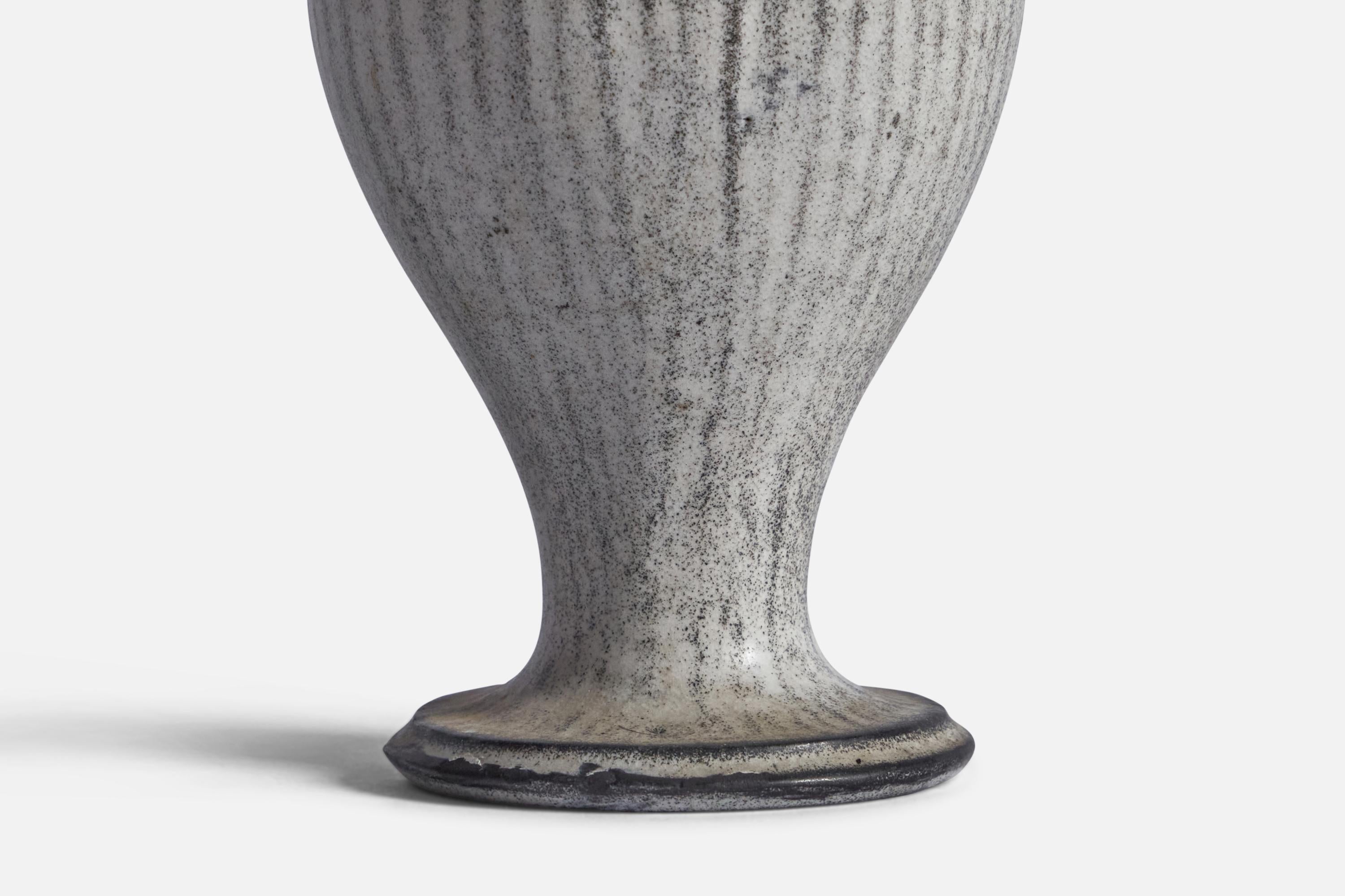 Svend Hammershøi, Vase, Earthenware, Denmark, 1930s For Sale 1