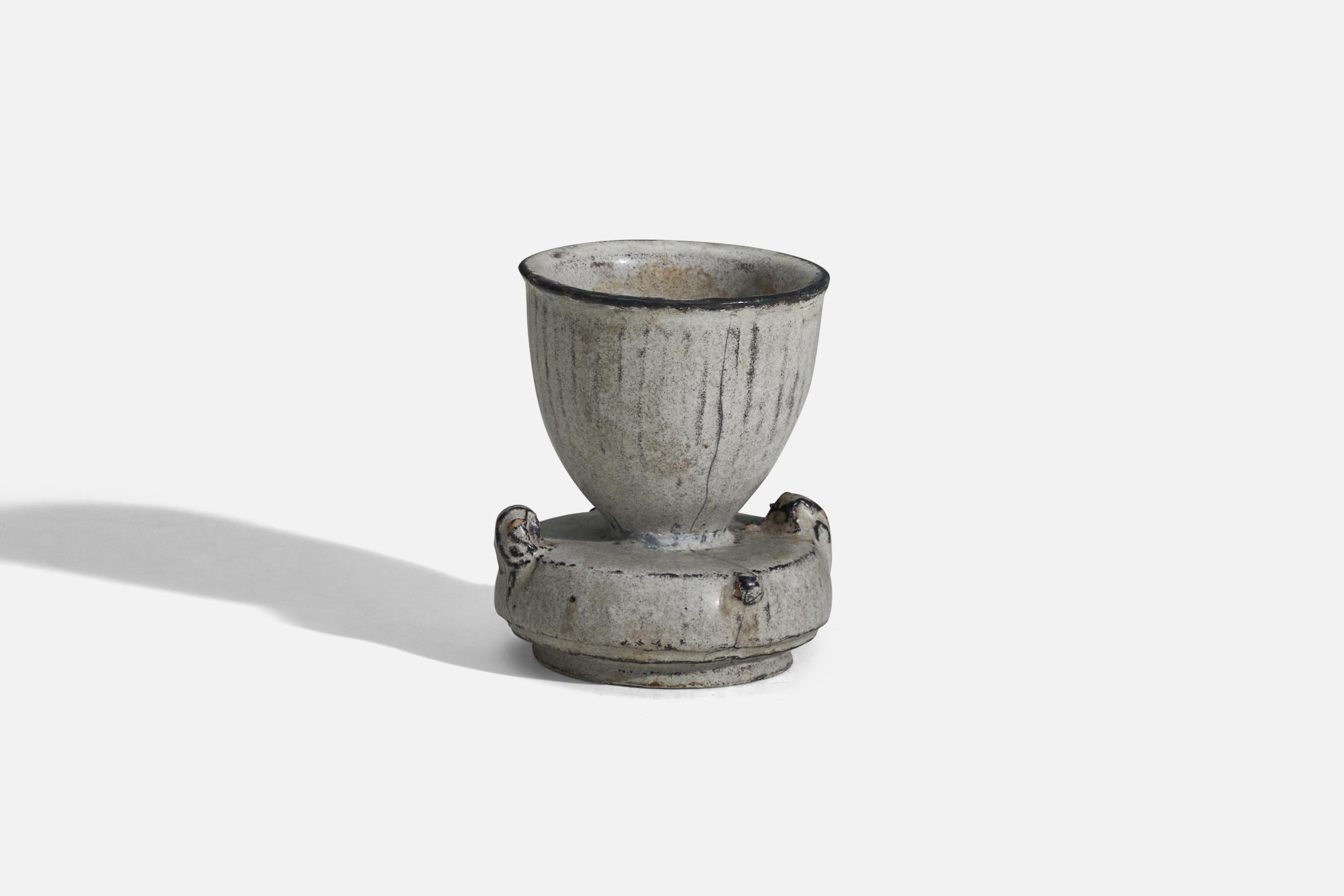 Danish Svend Hammershøi, Vase, White Glazed Stoneware, Denmark, 1930s For Sale