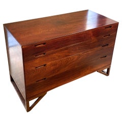 Commodes and Chests of Drawers