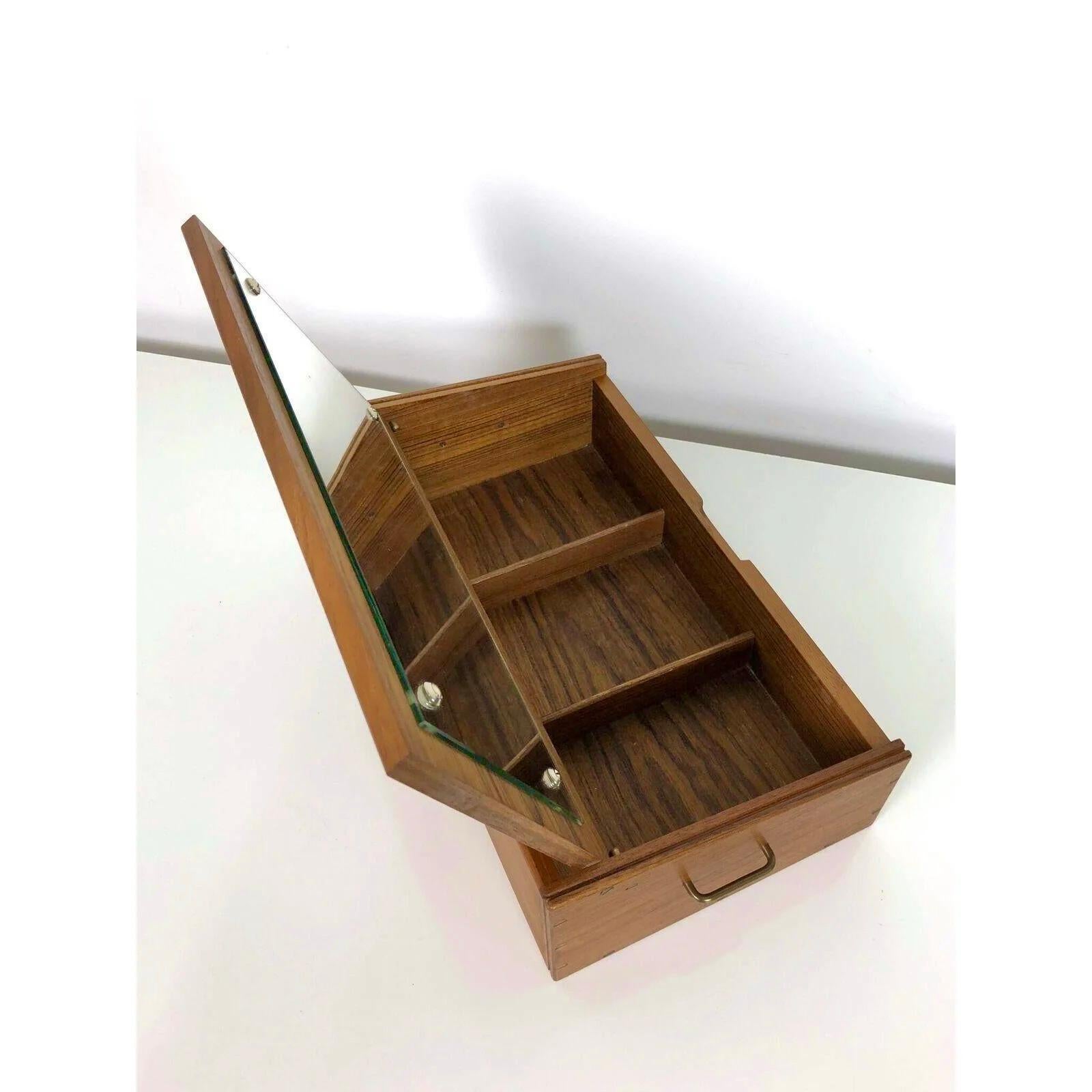 Svend Langkilde Boîte à bijoux en palissandre et laiton Danemark vers 1950 en vente 1