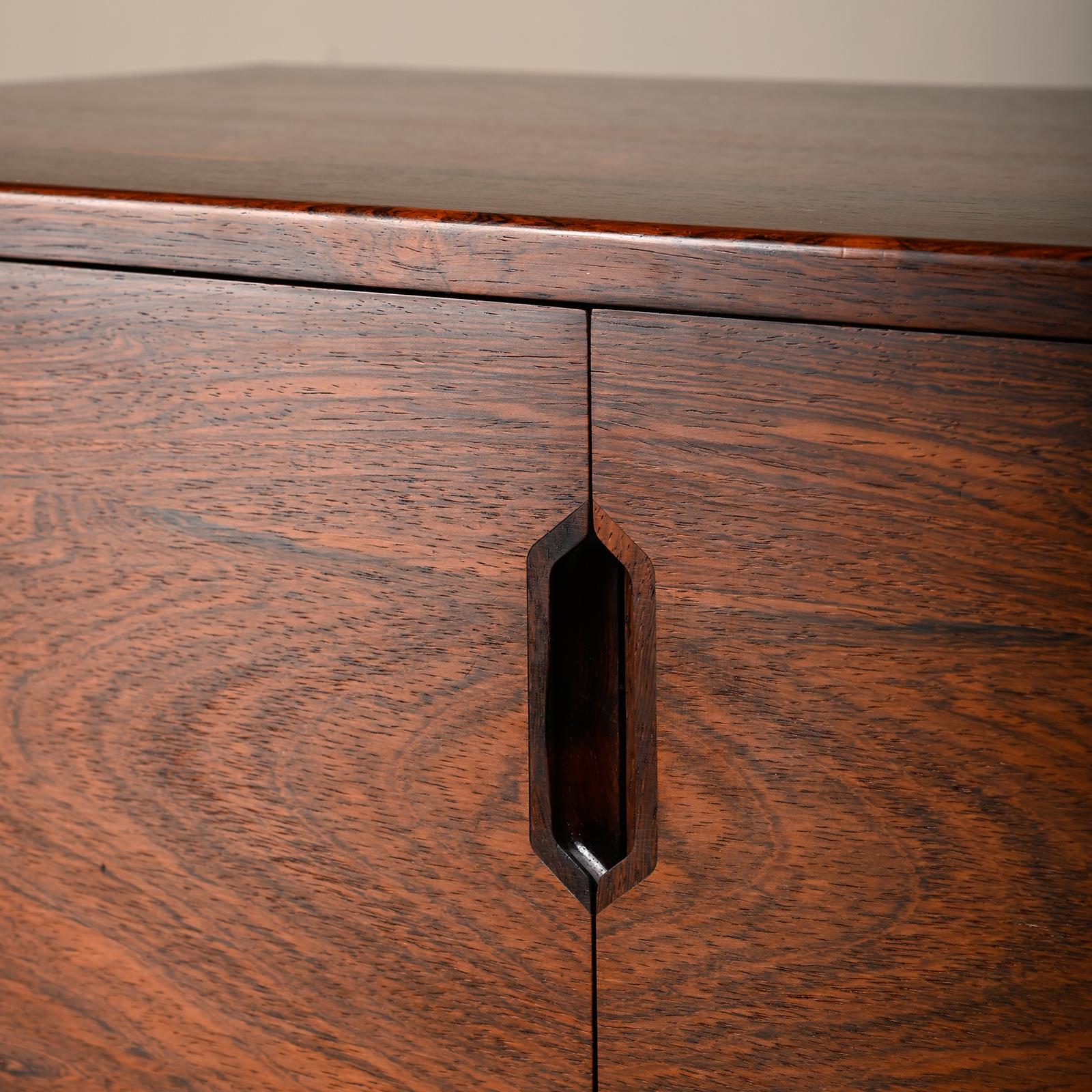 Cabinet in legno di rosa di Svend Langkilde per Illums Bolighus, Danimarca anni '60 in vendita 3
