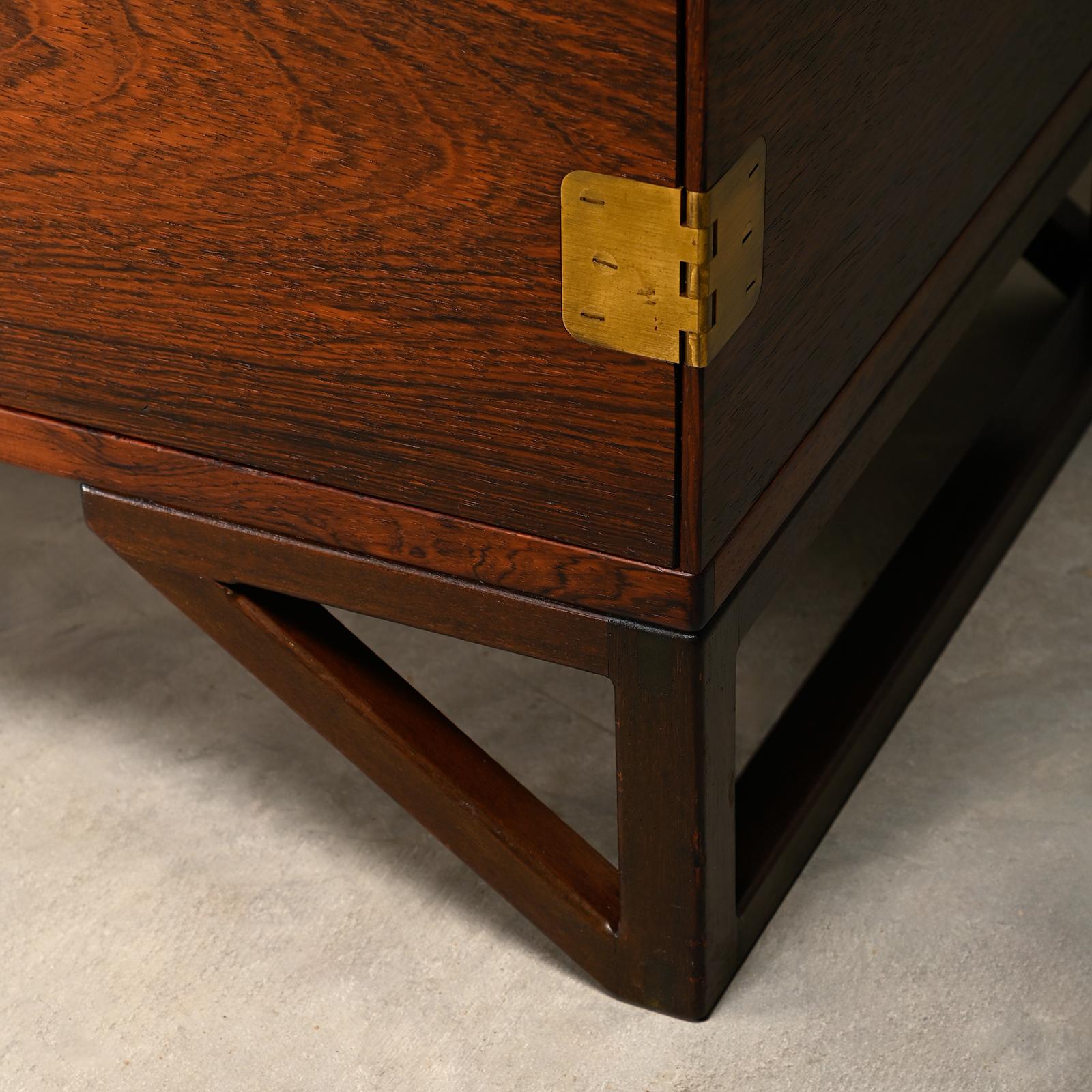 Cabinet in legno di rosa di Svend Langkilde per Illums Bolighus, Danimarca anni '60 in vendita 5