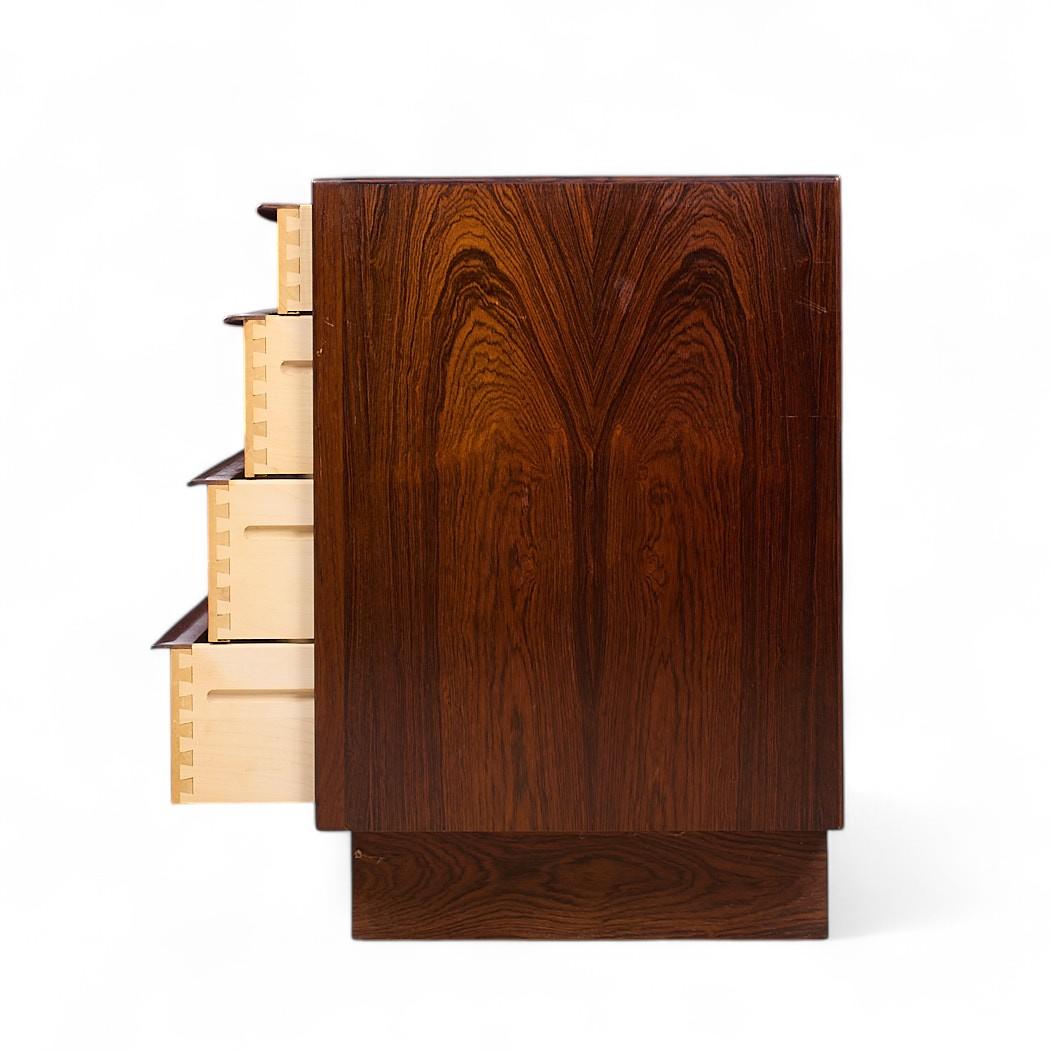 20th Century Svend Larsen for Falster Mid Century Danish Rosewood 8-Drawer Dresser For Sale