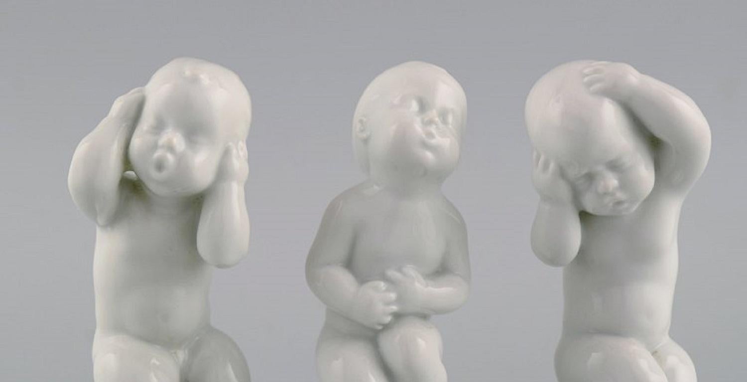 Svend Lindhart for Bing & Grøndahl. Three blanc de chine figures. Headache, earache and stomach ache. 
Mid-20th century.
Largest measures: 11.5 x 4.7 cm.
In excellent condition.
Stamped.