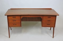 Svend Madsen Danish Modern Curved Teak Desk Model SH 180