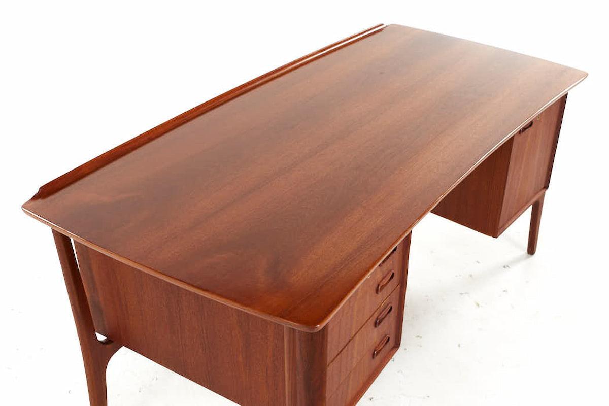 Svend Madsen Mid Century Danish Teak Desk For Sale 1