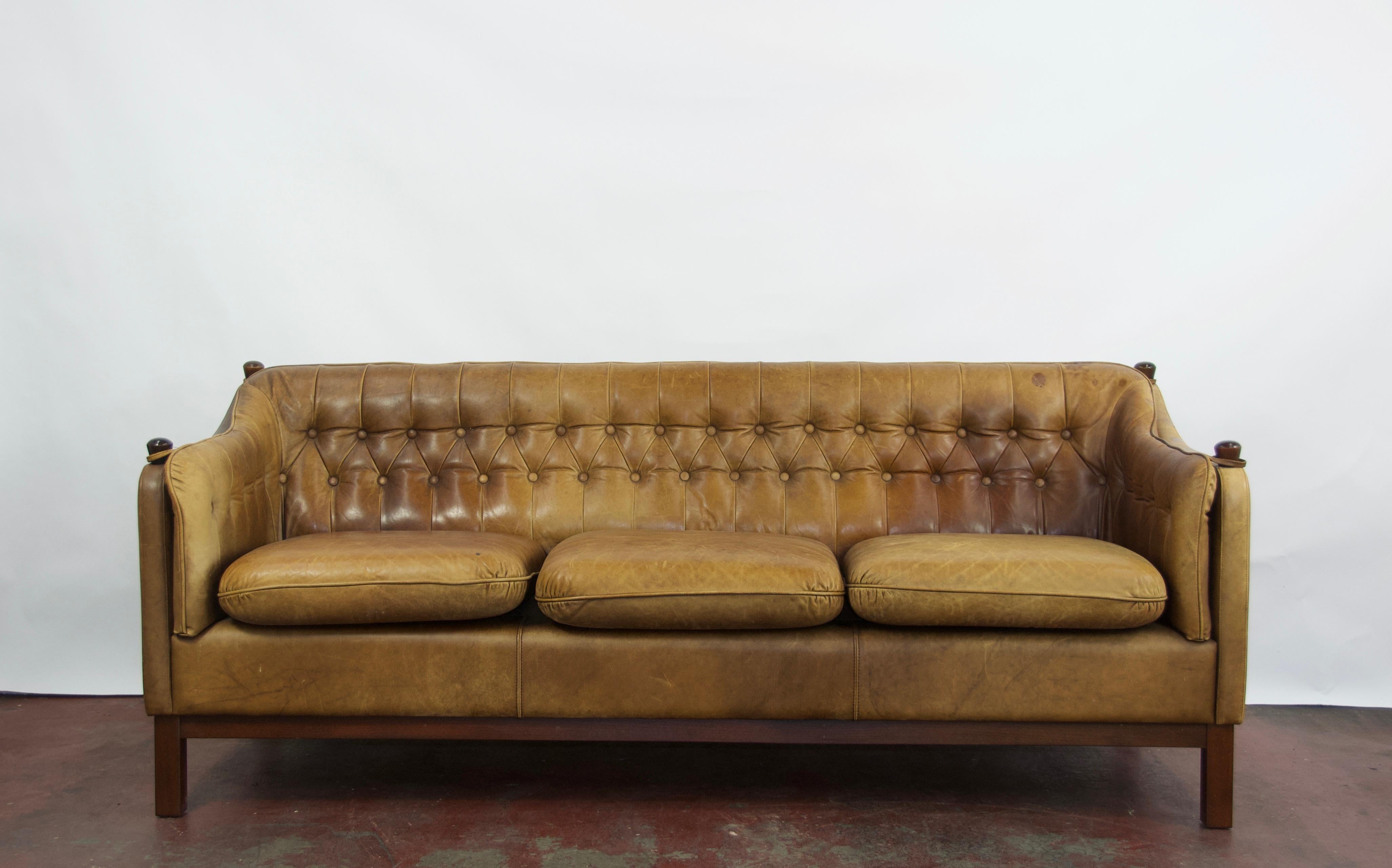 Scandinavian Modern Svend Skipper Danish Leather Sofa For Sale