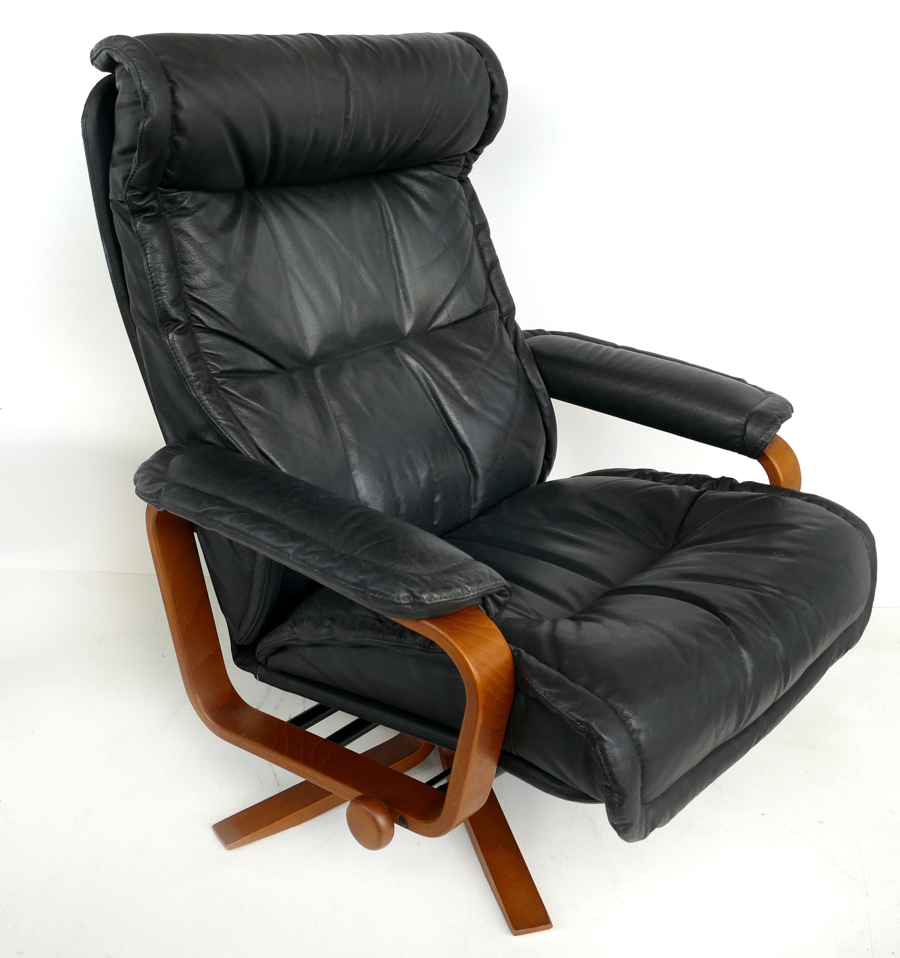 skipper chair