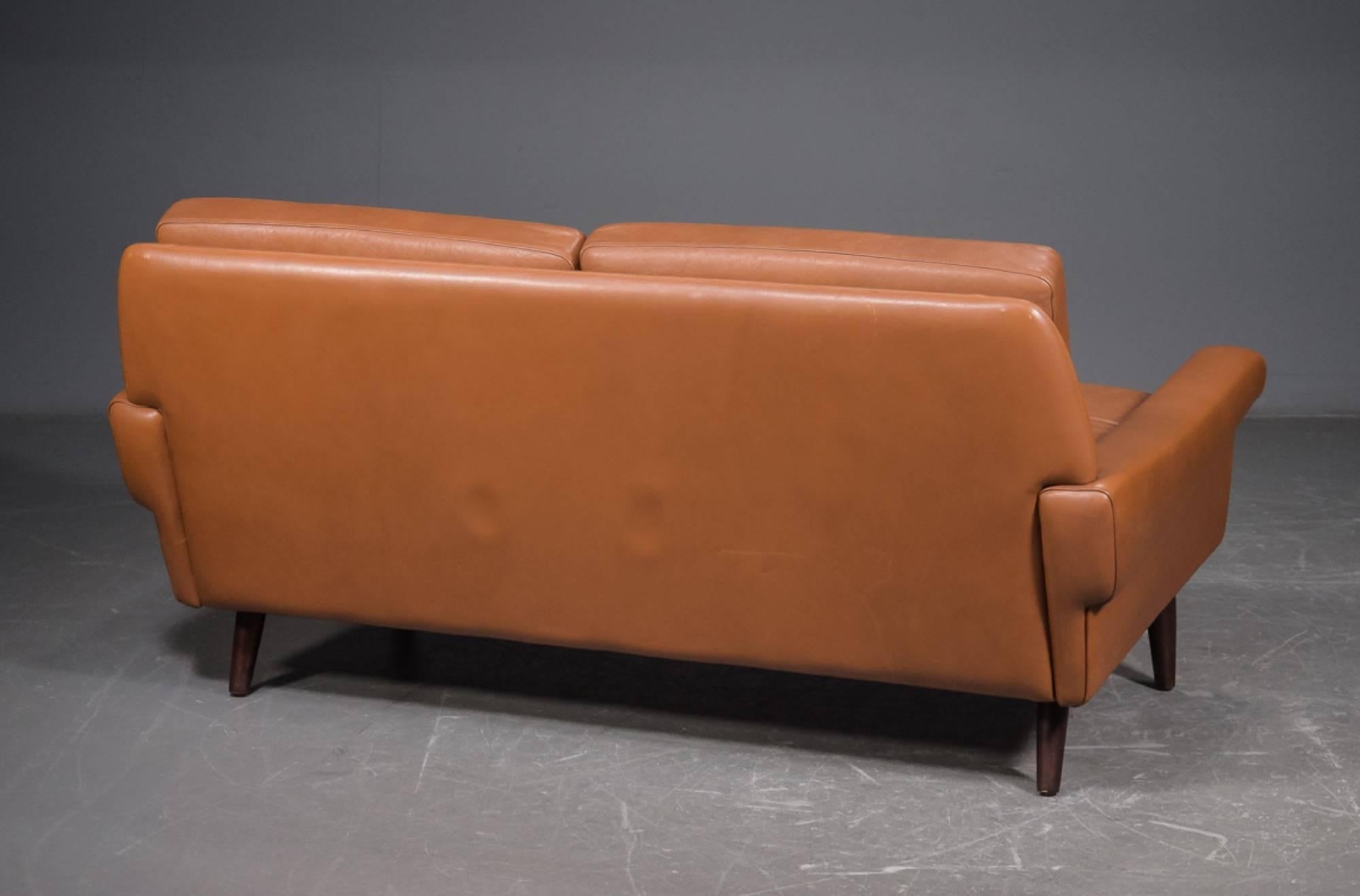 Svend Skipper Midcentury Danish Loveseat Sofa in Brown Leather In Good Condition In Belmont, MA