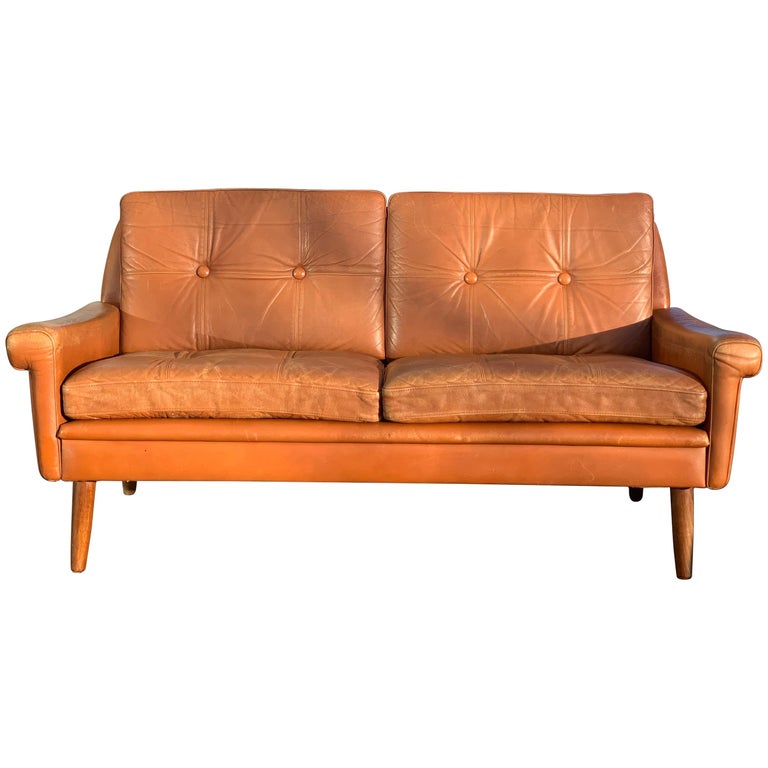 Svend Skipper Midcentury Danish Sofa In Cognac Leather At 1stdibs Svend Skipper Midcentury Danish Sofa In