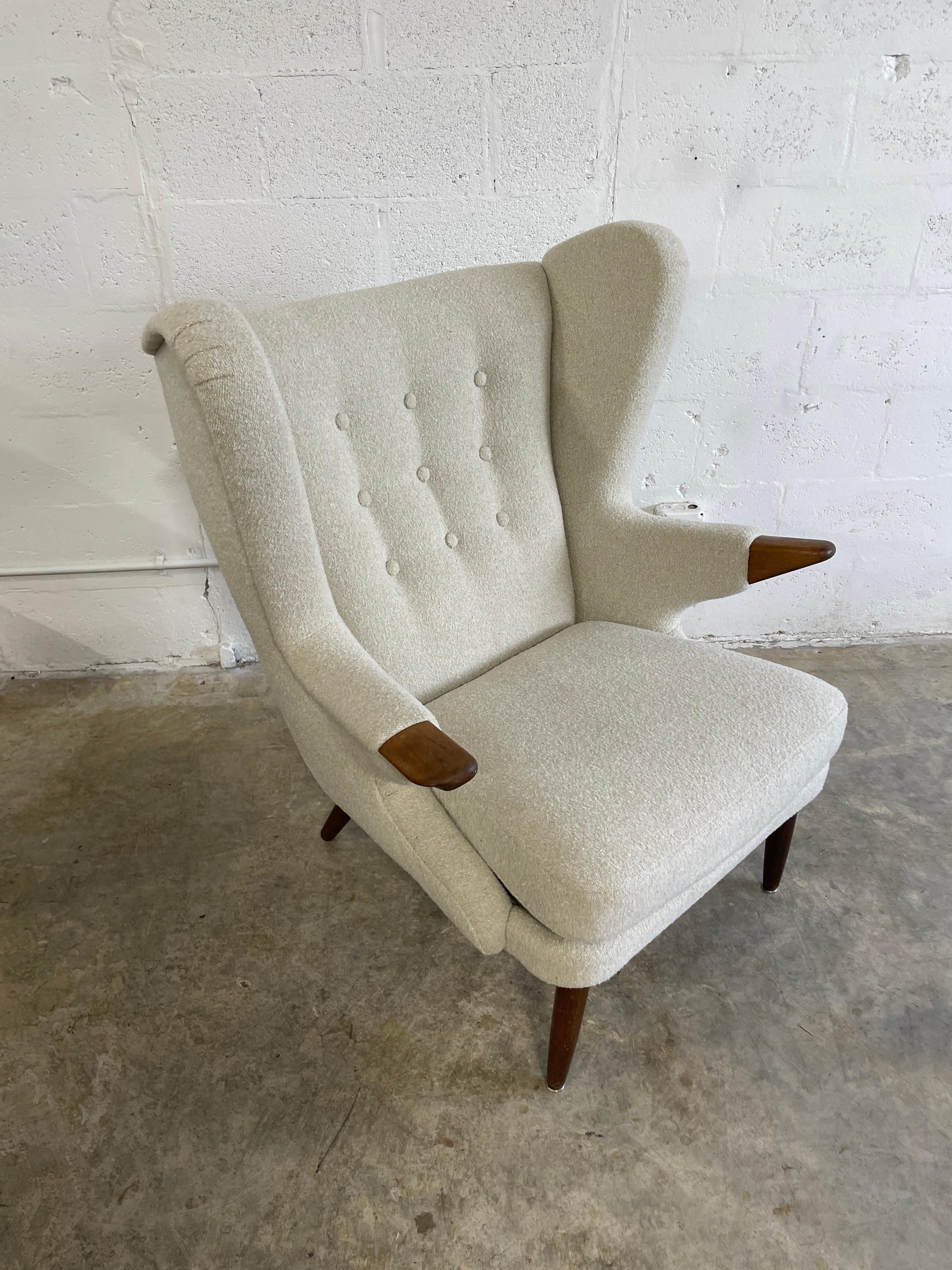 Mid-Century Modern Svend Skipper Model 91 Danish Modern Wingback Lounge Chair For Sale