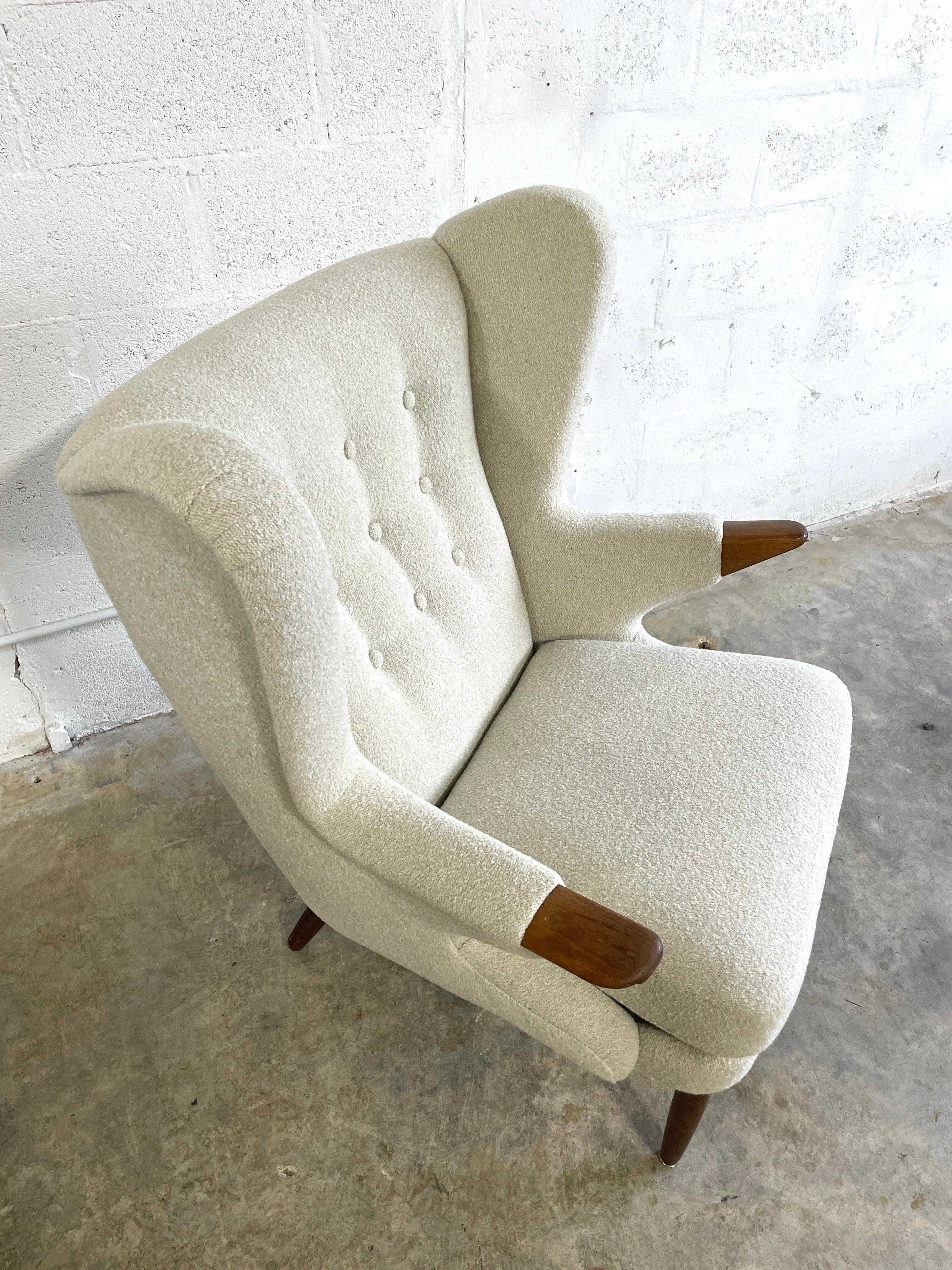 Svend Skipper Model 91 Danish Modern Wingback Lounge Chair In Good Condition For Sale In Fort Lauderdale, FL