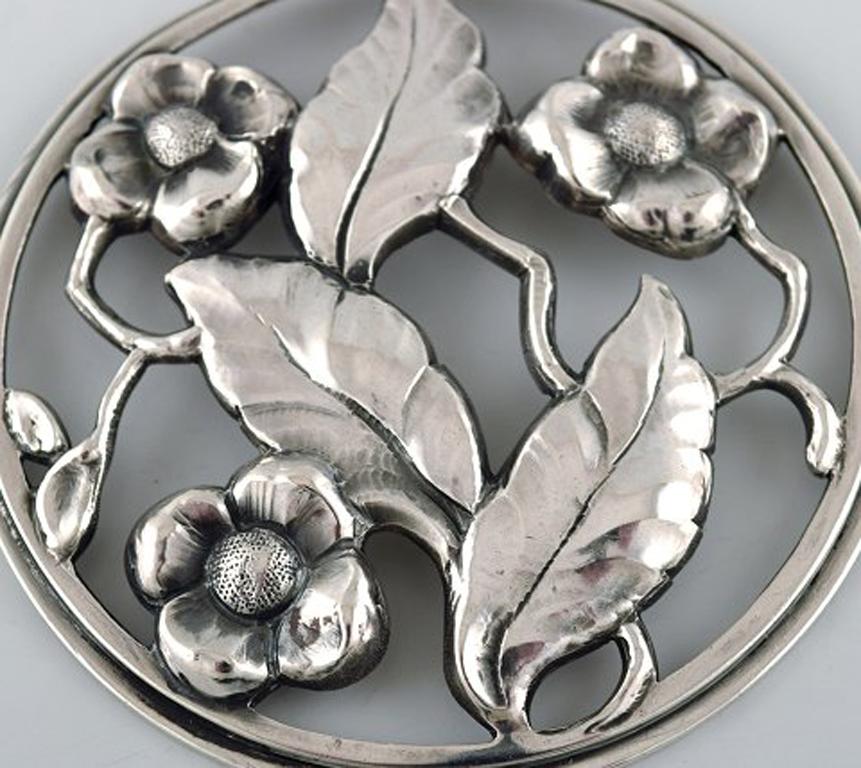 Svend Weihrauch for Franz Hingelberg, Aarhus. Sterling silver large pendant.
Danish design, 1939.
Stamped.
Measures 9.5 cm.
In perfect condition.