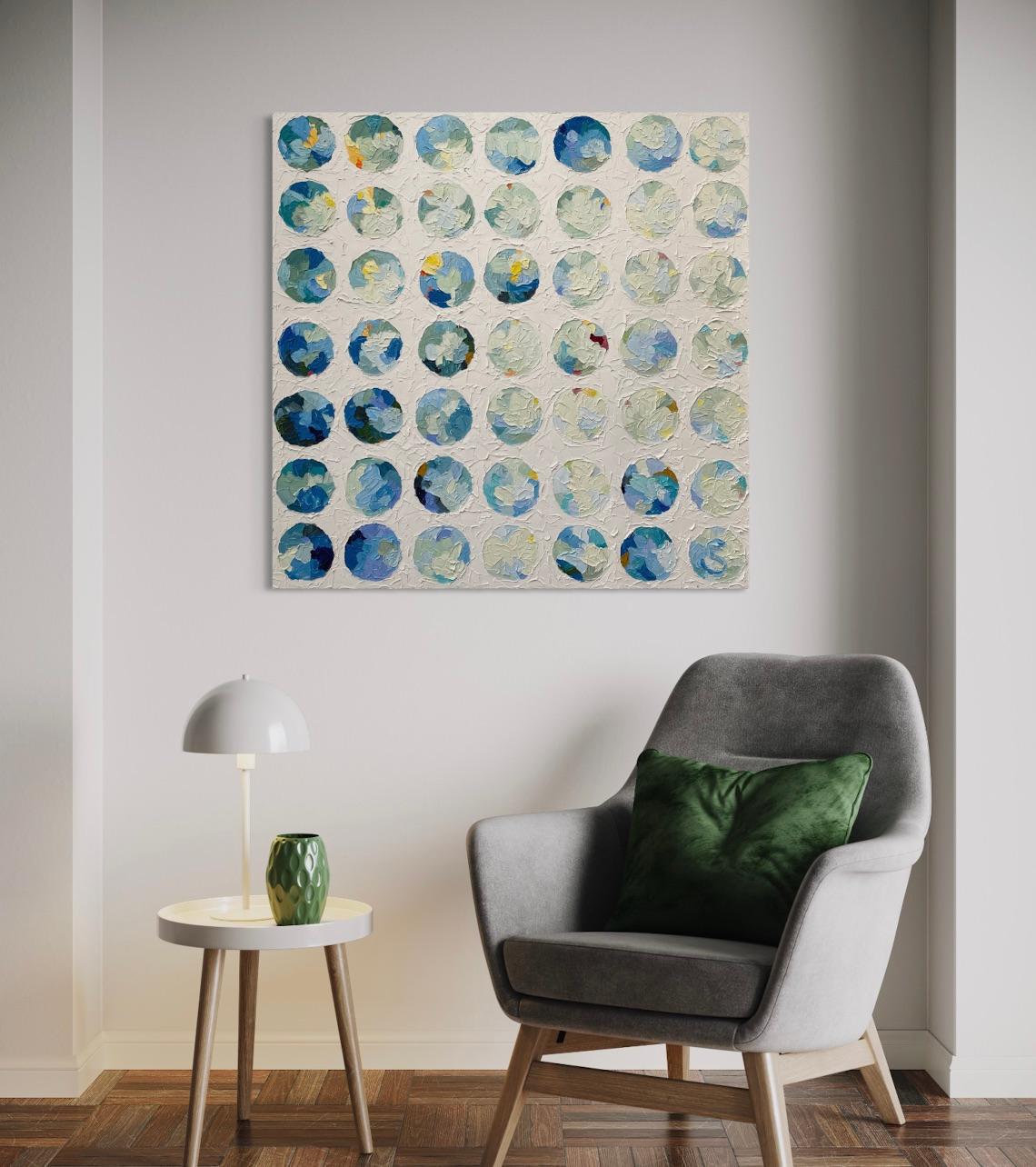 « Good Vibes Only » - cercles sereins et vibrants - peinture à l'huile bleue et blanche - Painting de Sveta Hessler