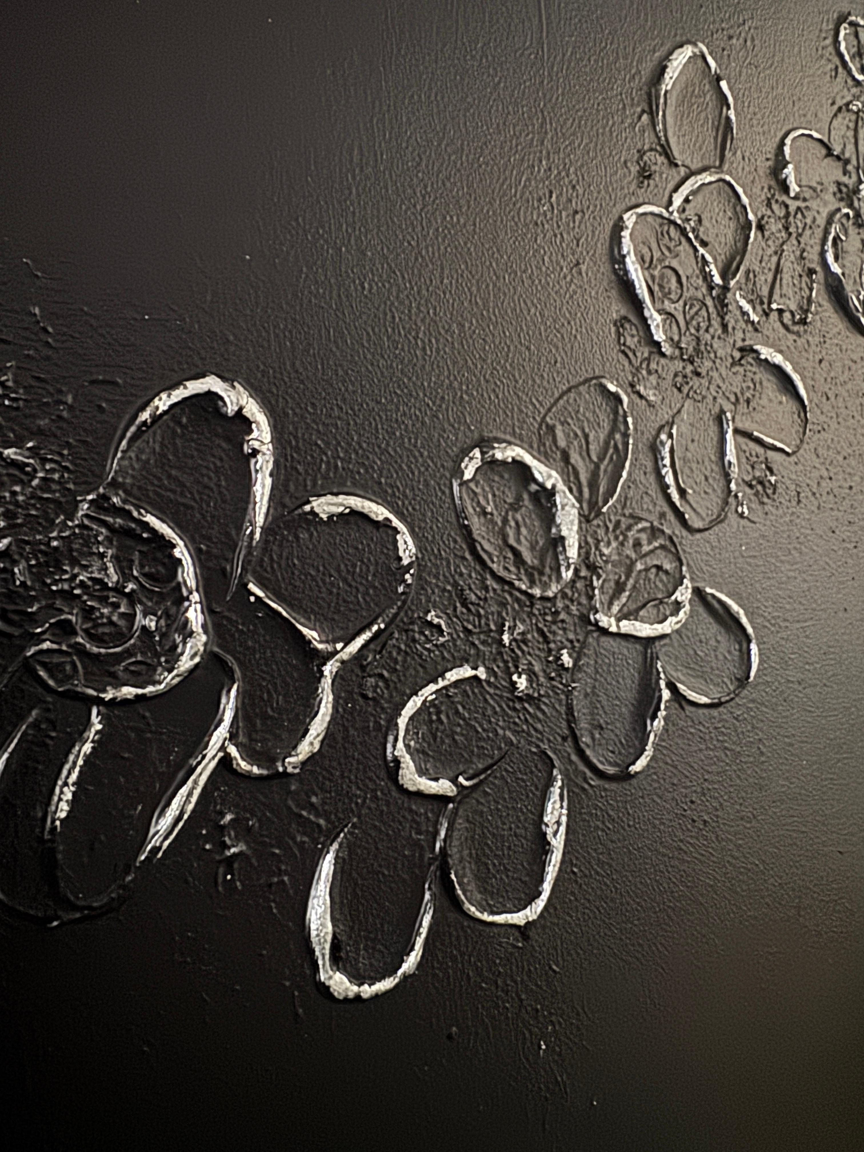 DURCH VERSILBERTES SCHWEIGEN-I (Schwarz), Abstract Painting, von Svetlana Martin