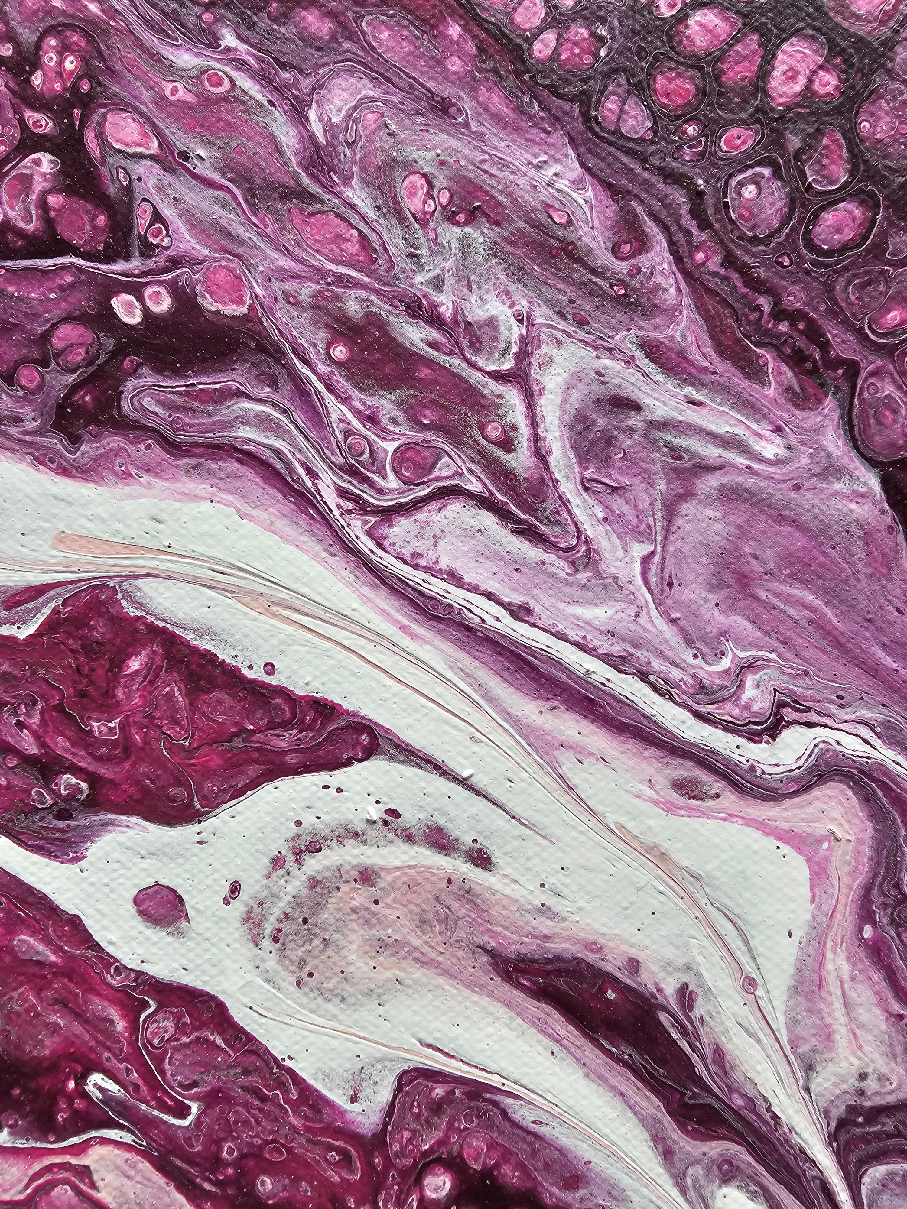 Questa opera d'arte è stata realizzata con la tecnica dell'acrilico liquido su tela. La palette di colori spazia da morbide sfumature viola e lilla a toni più profondi e ricchi di bordeaux e rosso. Il dipinto emana dinamismo grazie ai movimenti