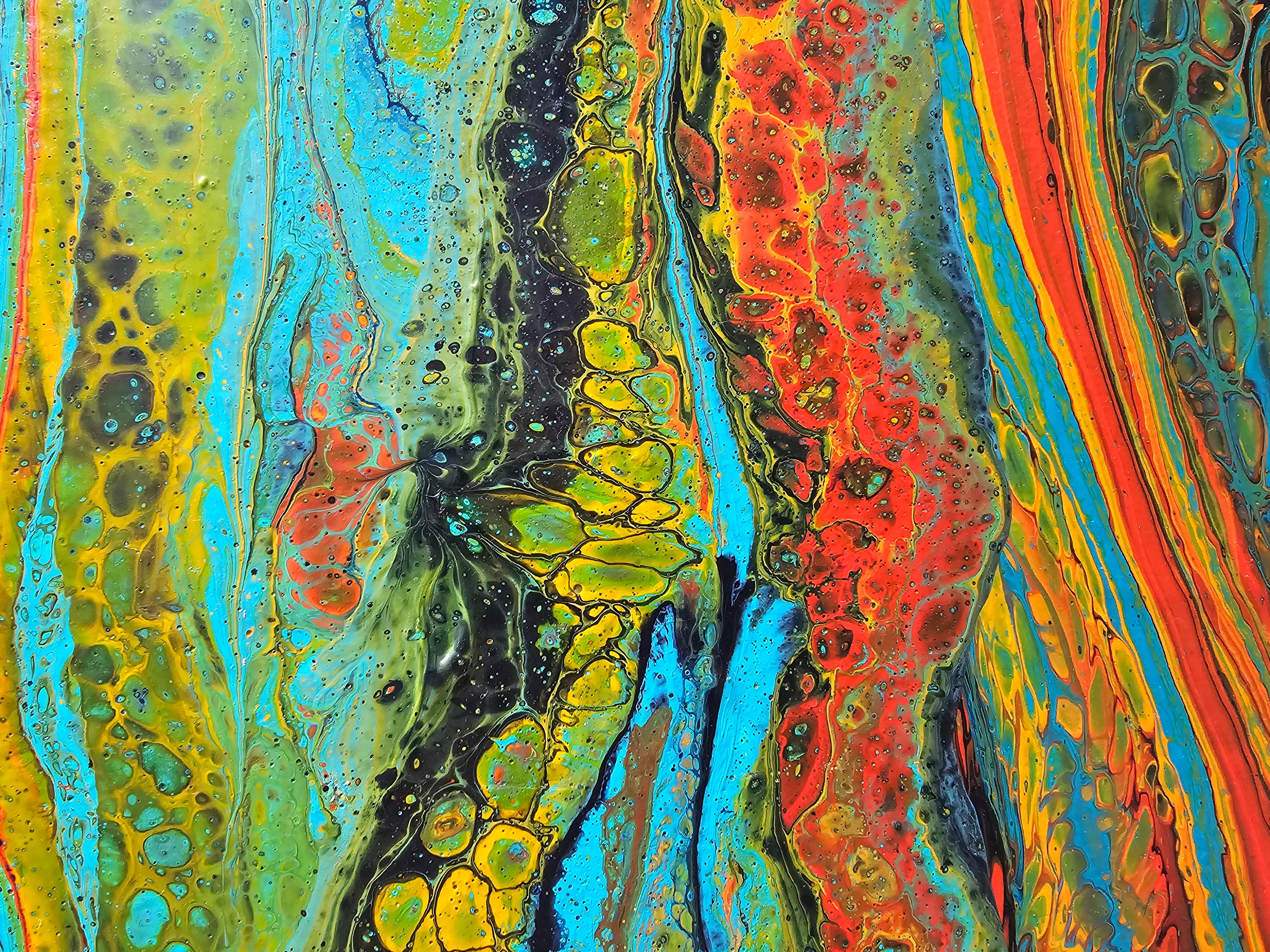 Il dipinto, realizzato con la tecnica dell'acrilico fluido su tela, trasmette l'armonia dinamica e naturale della Nature, ricordando il gioco delle onde sulla riva del mare e i disegni lasciati dall'acqua sulla sabbia. La palette di colori combina