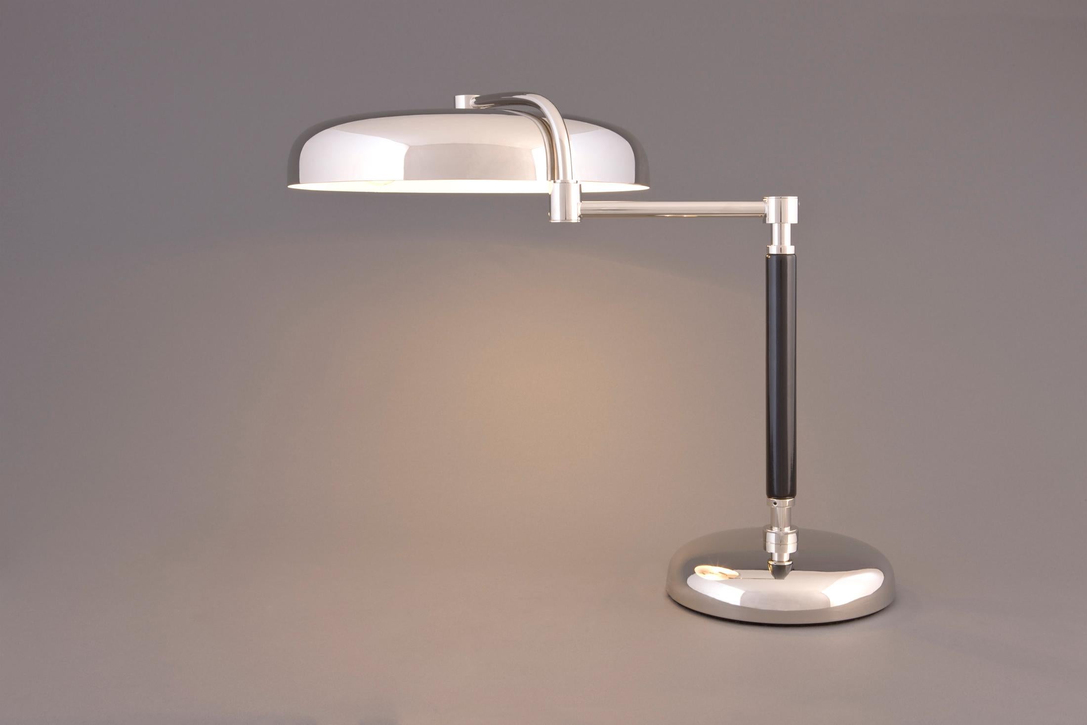 Sviveling Shade Art Deco Desk Lamp, Re-Edition In New Condition For Sale In Vienna, AT