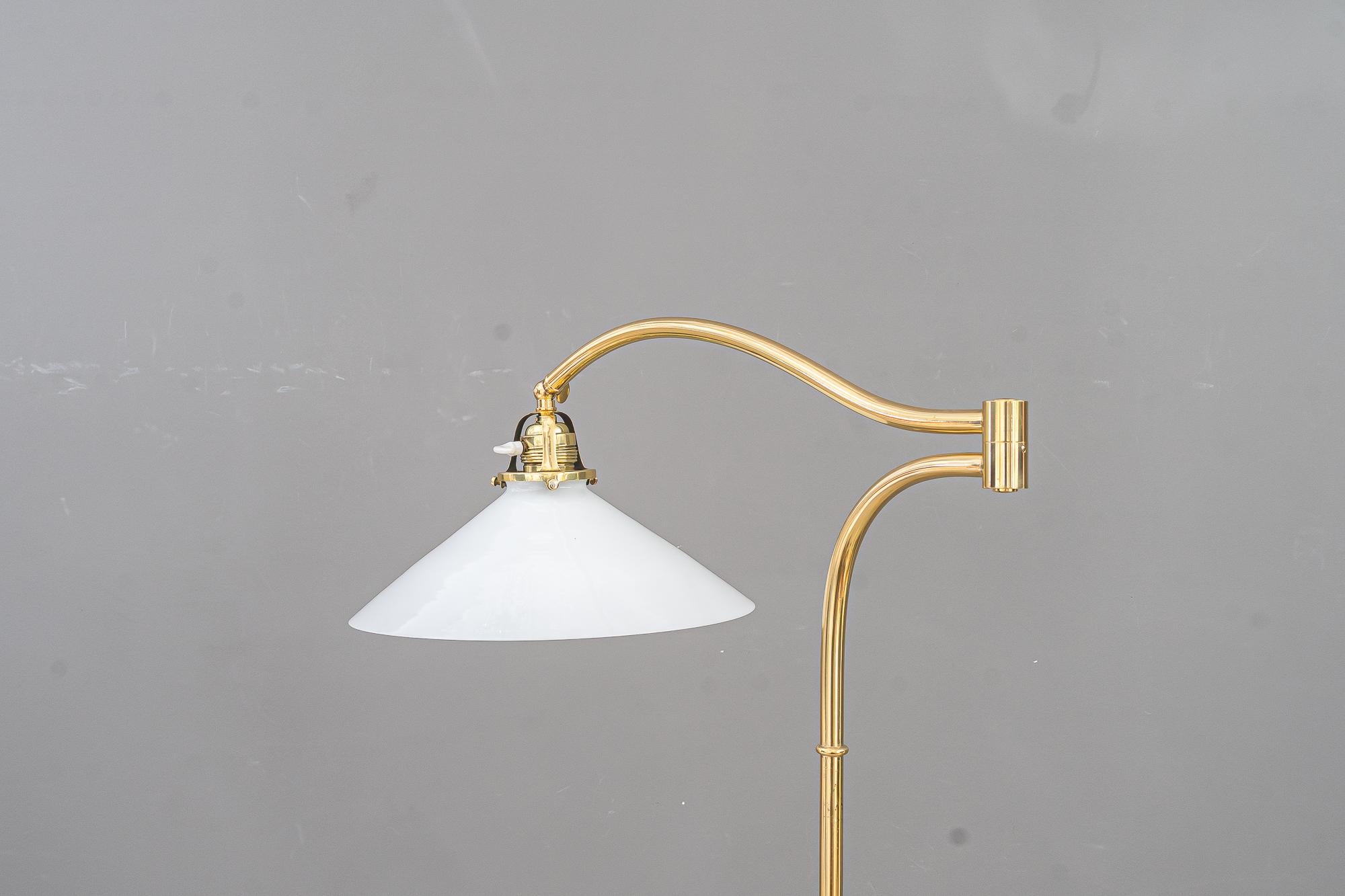 Sviweling and hight Adjustable Art Deco Floor lamp vienna around 1920s For Sale 6