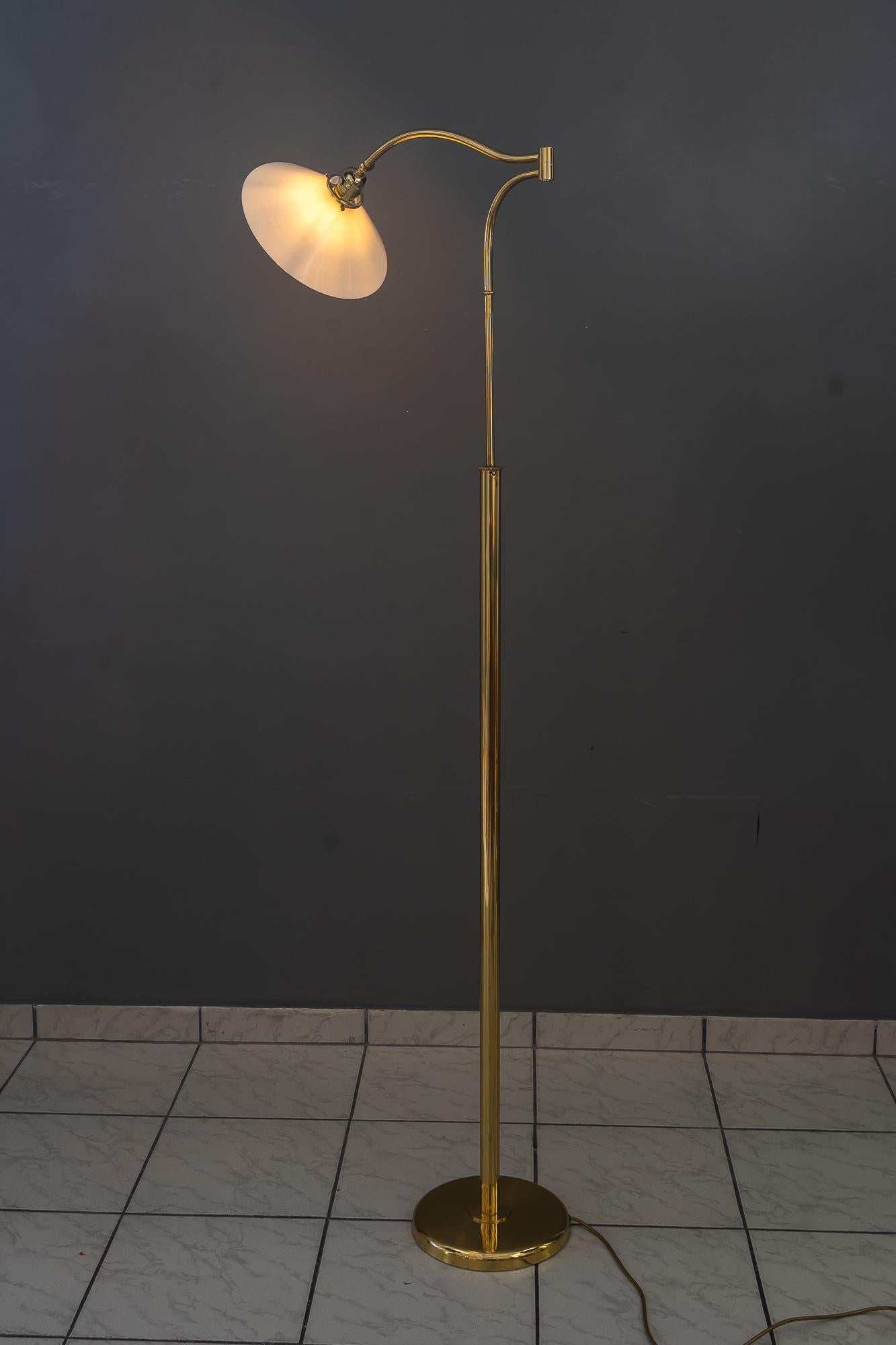 Sviweling and hight Adjustable Art Deco Floor lamp vienna around 1920s For Sale 9