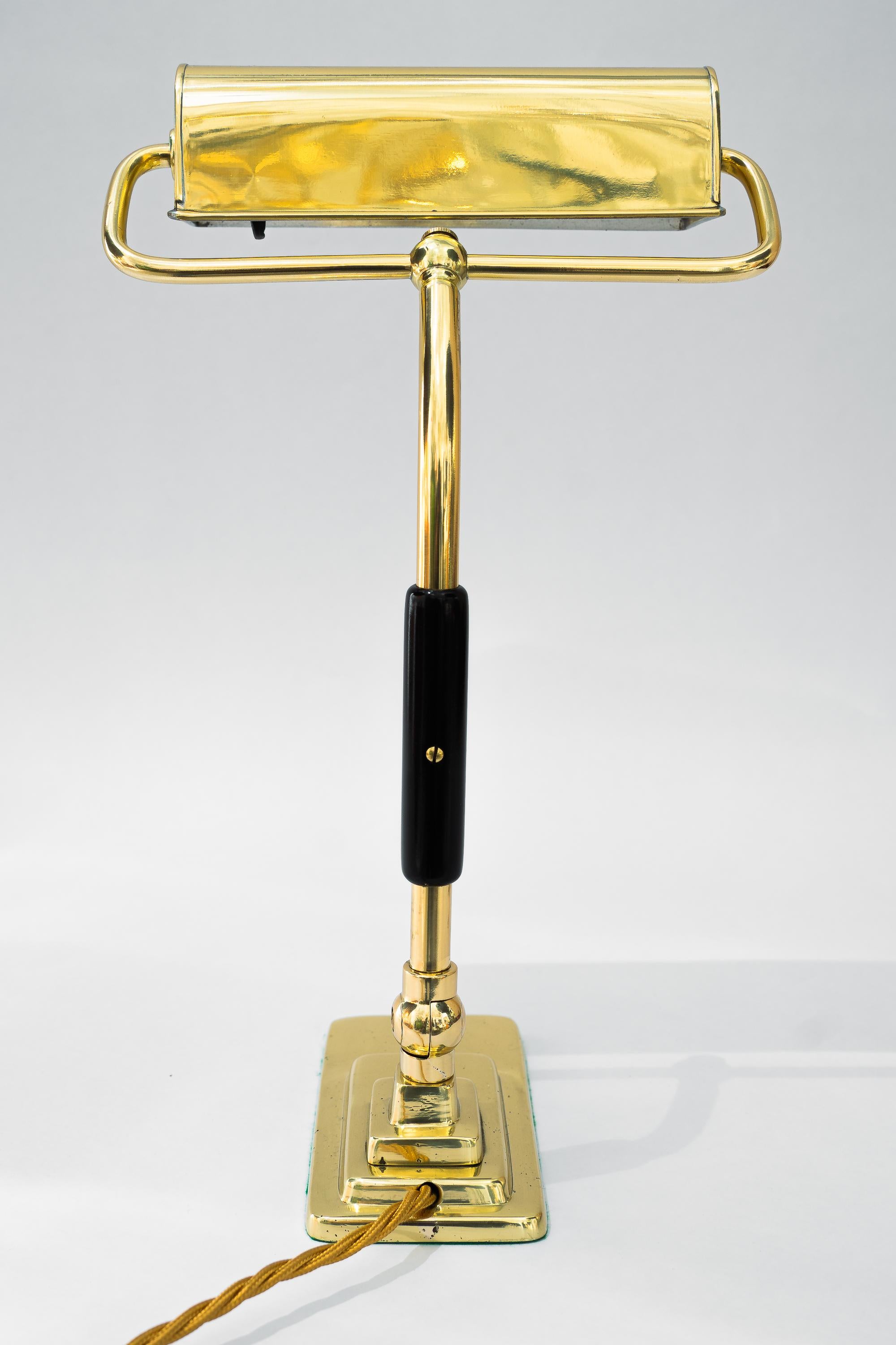 Sviweling Art Deco Tischlampe wien um 1920s im Angebot 3