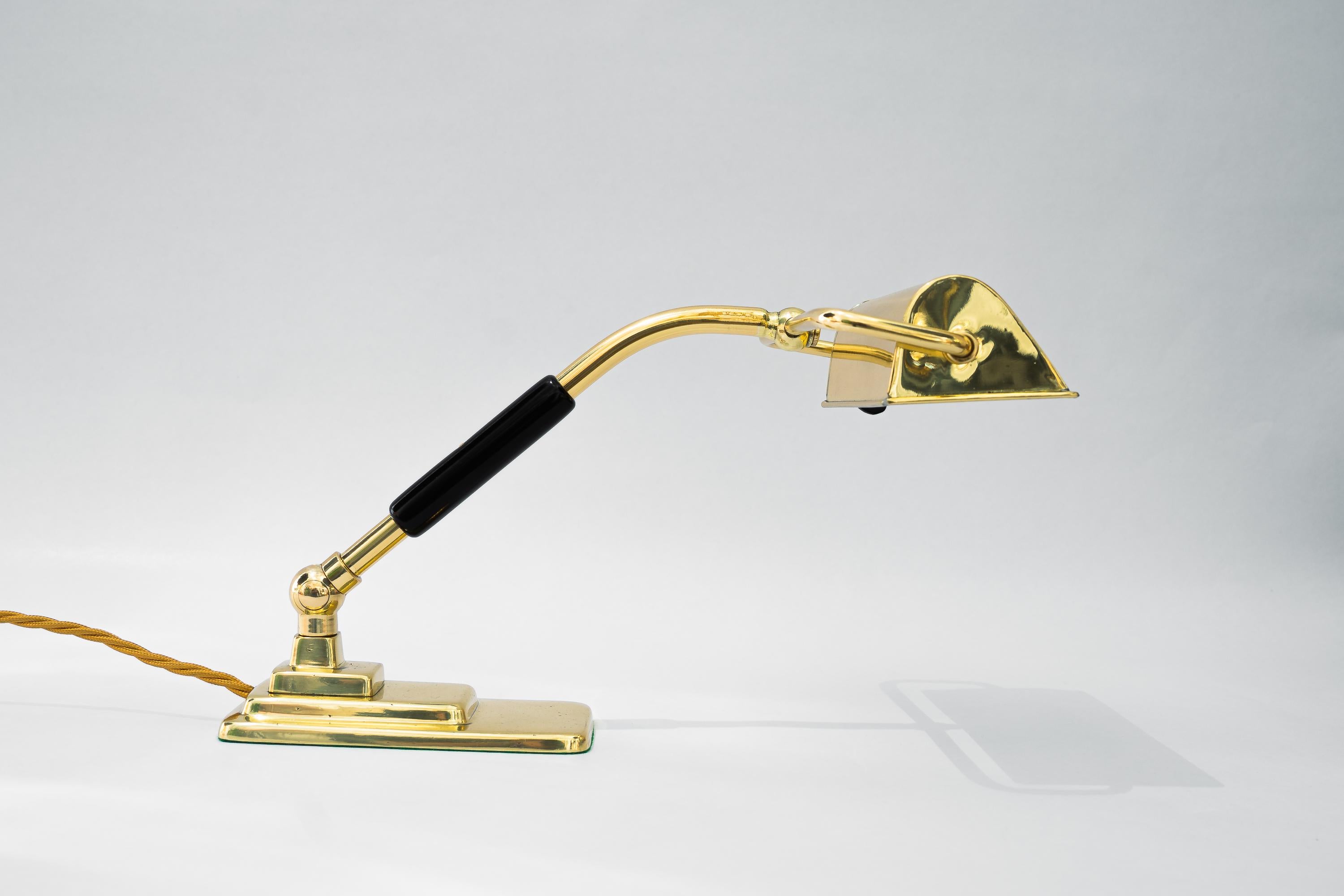 Sviweling Art Deco Tischlampe wien um 1920s (Österreichisch) im Angebot