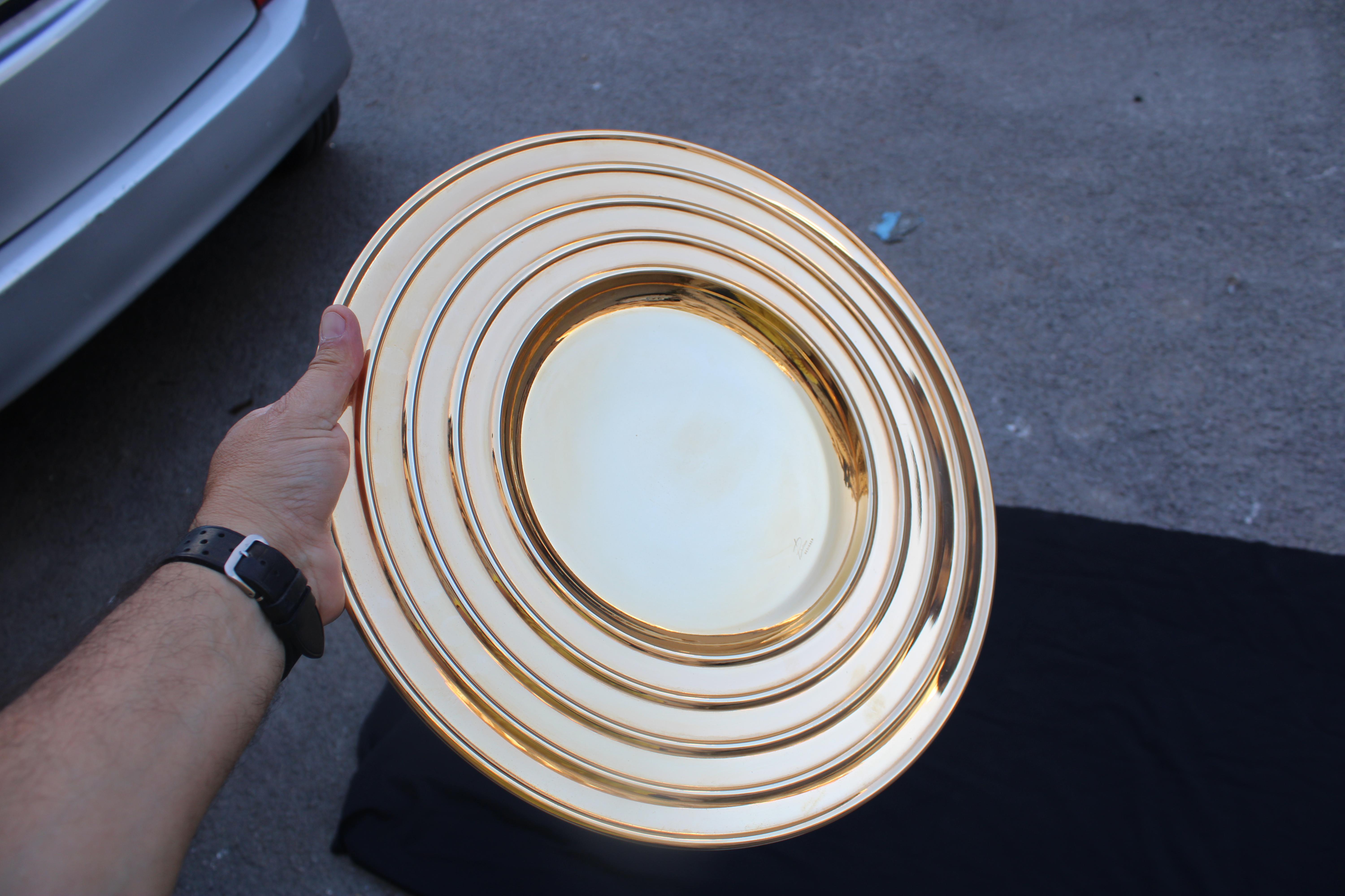 Svuotatasche Piatto rotondo di Design bagno oro 24KT in vendita 2