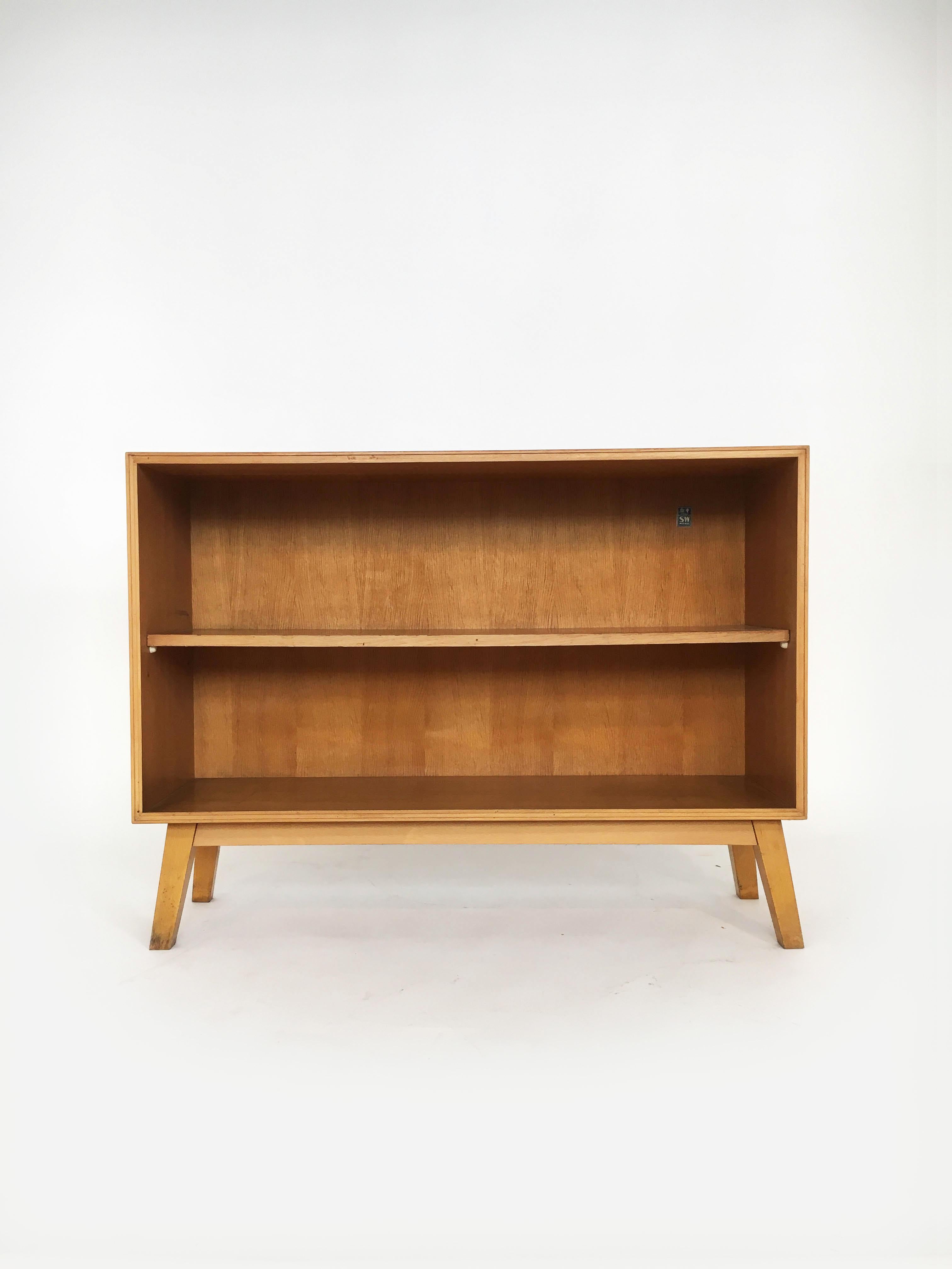 SW Möbel Sideboard, Chest of Drawers, Bookcase Collection, Vienna, 1950s For Sale 1
