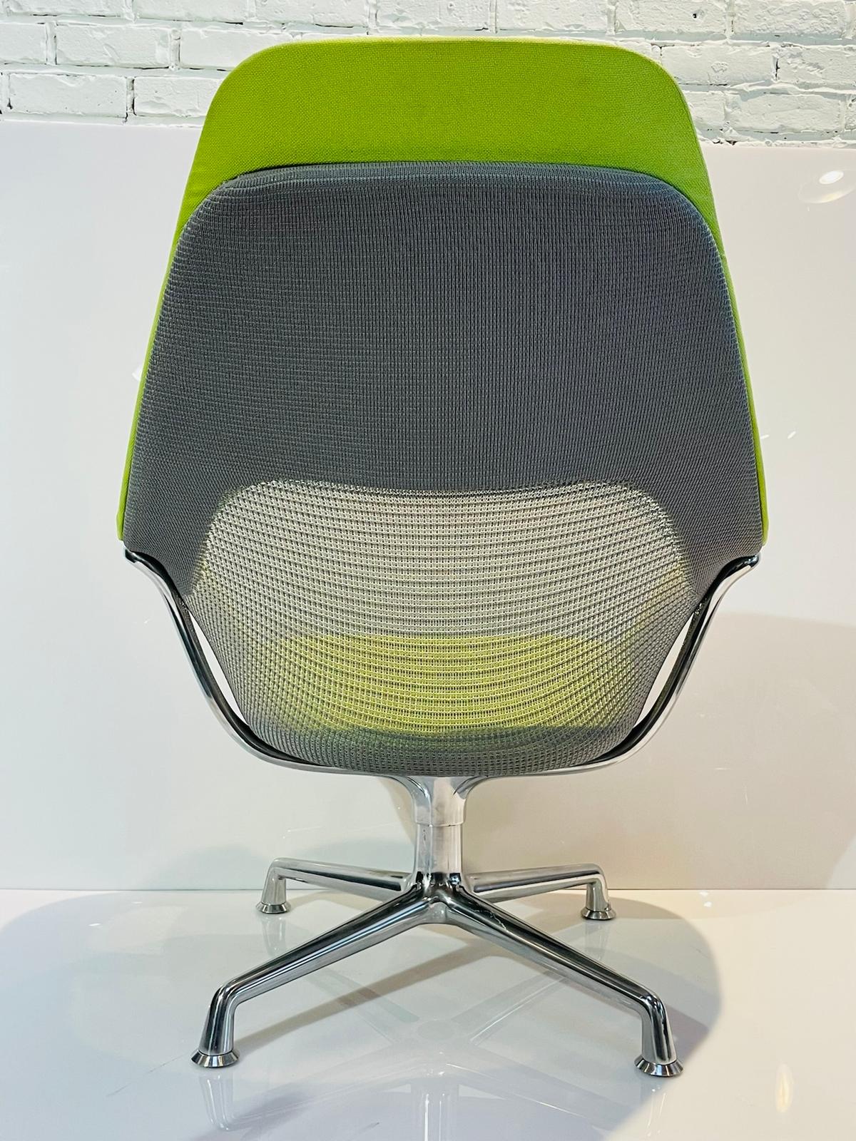 SW_1 Swivel Arm Chair by Coalesse/Steelcase In Good Condition In Los Angeles, CA
