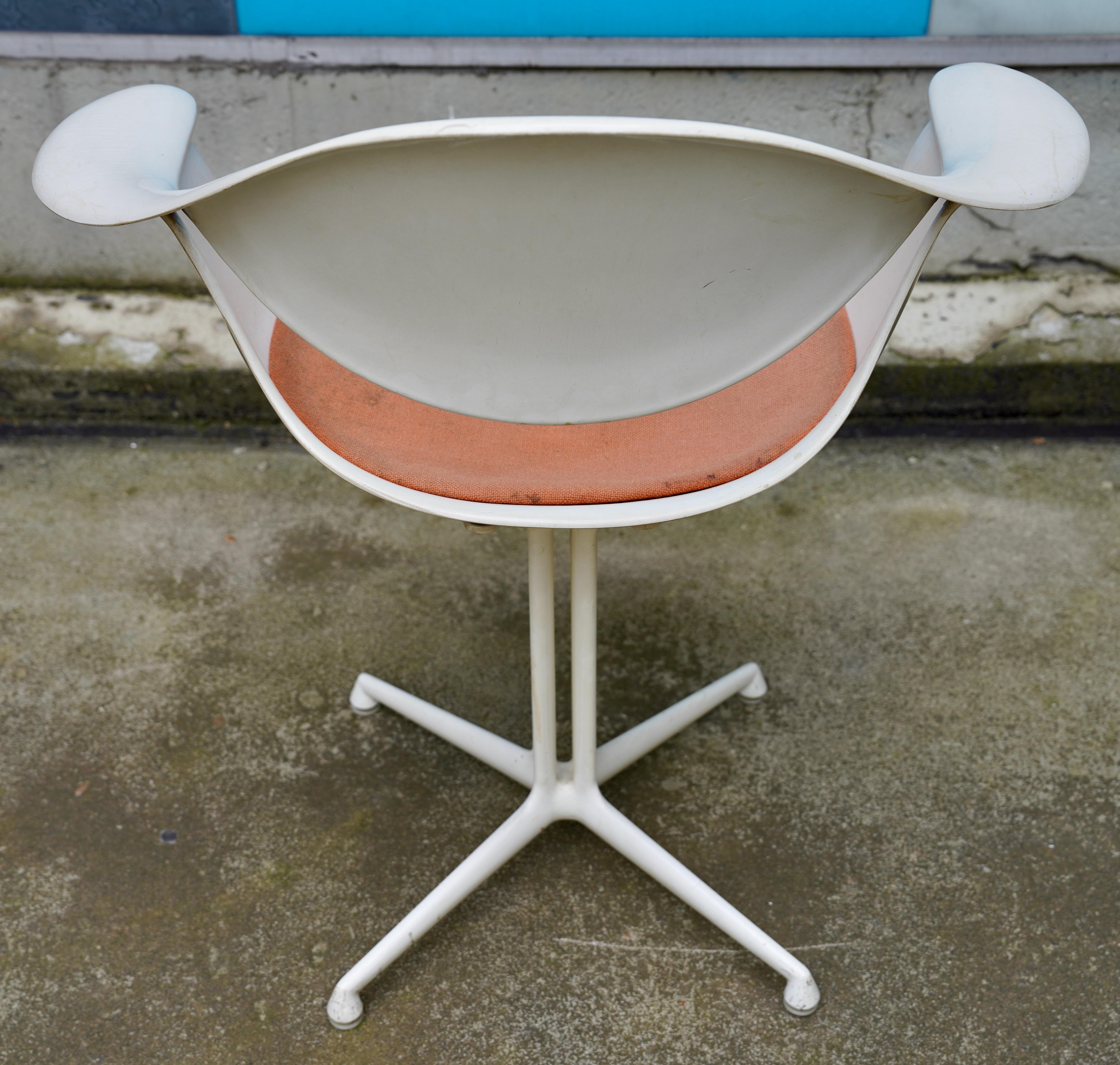 Swag-Beinstuhl von George Nelson für Herman Miller - 1950er Jahre, La Fonda, Space Age (Glasfaser) im Angebot