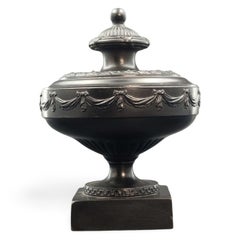Swagged Basalt Vase, Wedgwood, circa 1775