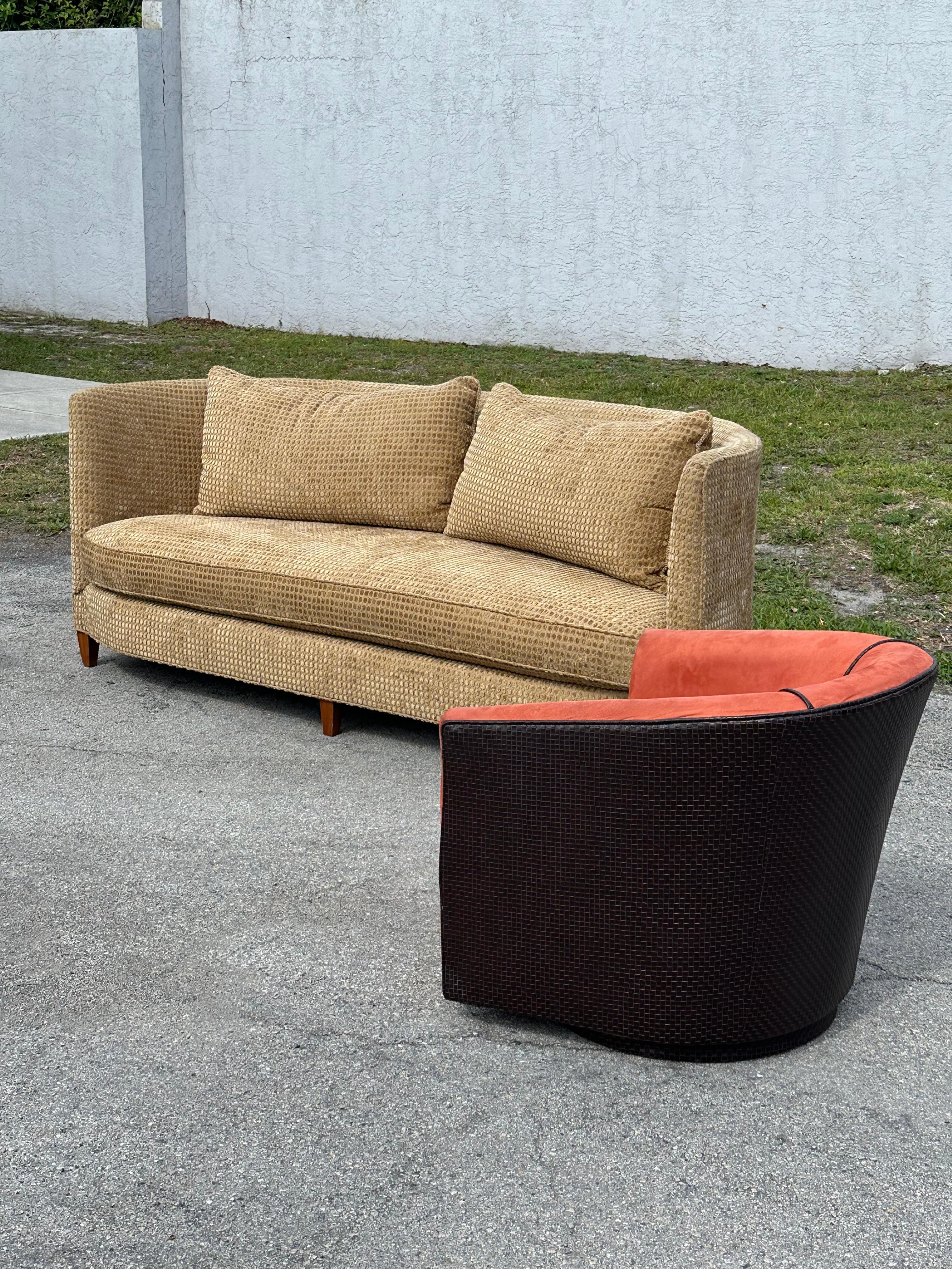 Swaim Classics Gebogenes Sofa im dänischen Stil Gold Beige Chenille im Angebot 4