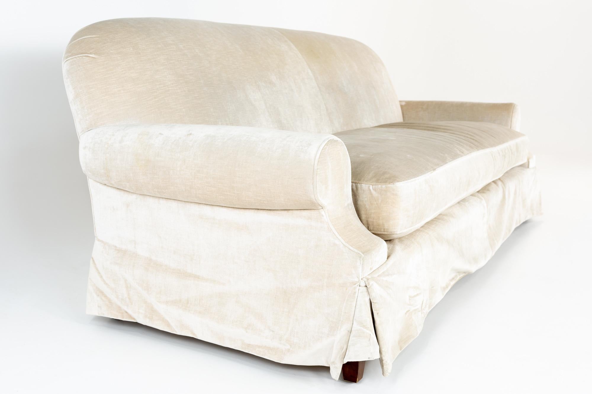 Swaim Contemporary Cremefarbenes Sofa aus Mohair (amerikanisch) im Angebot