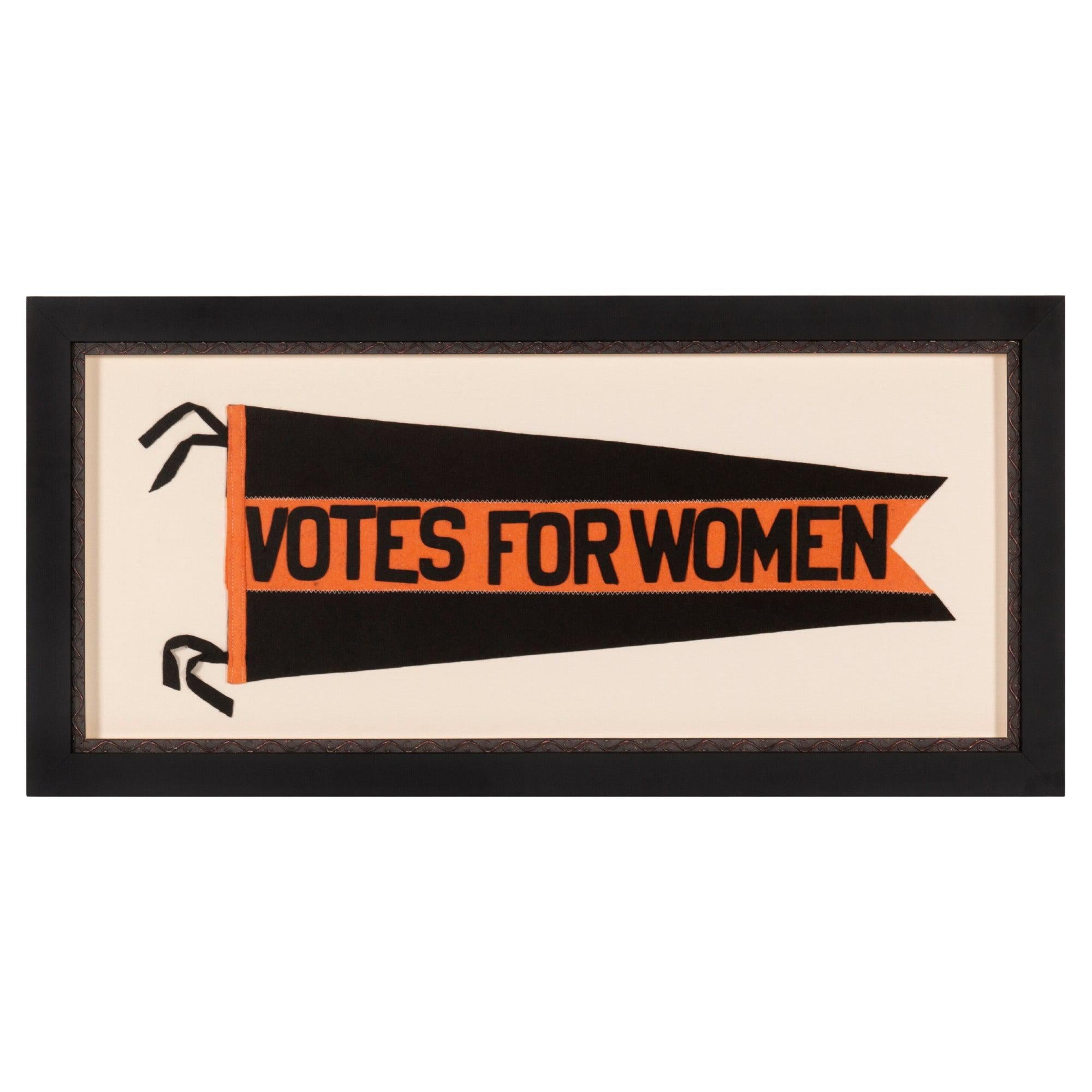 Fanion de Suffragette en noir et orange, enroulé et creux, vers 1912-1920
