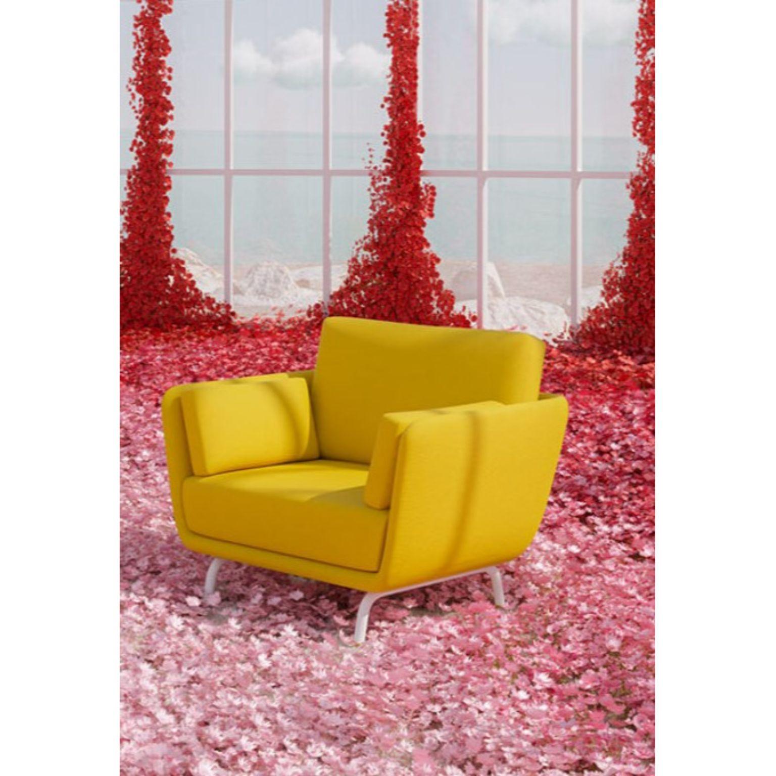 Sillón Swan de Pepe Albargues
Dimensiones: P 93 x An 104 x Al 92 cm
Materiales: Hierro, MDF, espuma, poliéster, oca

Estructura de hierro y fibra MDF.
Para los asientos se utiliza espuma CMHR (de alta resiliencia e ignífuga).
Cojines del